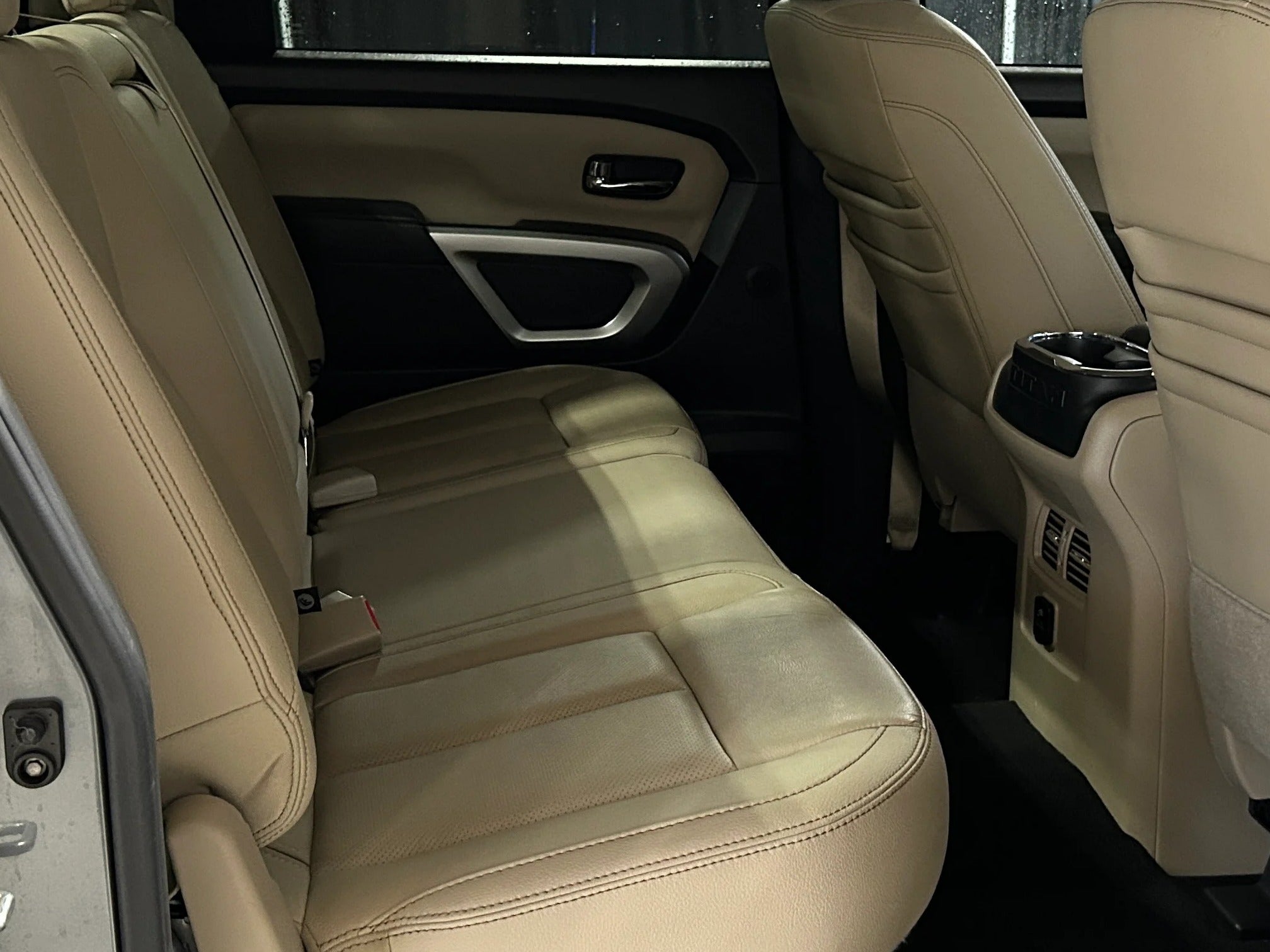 2017 Nissan Titan SL 5