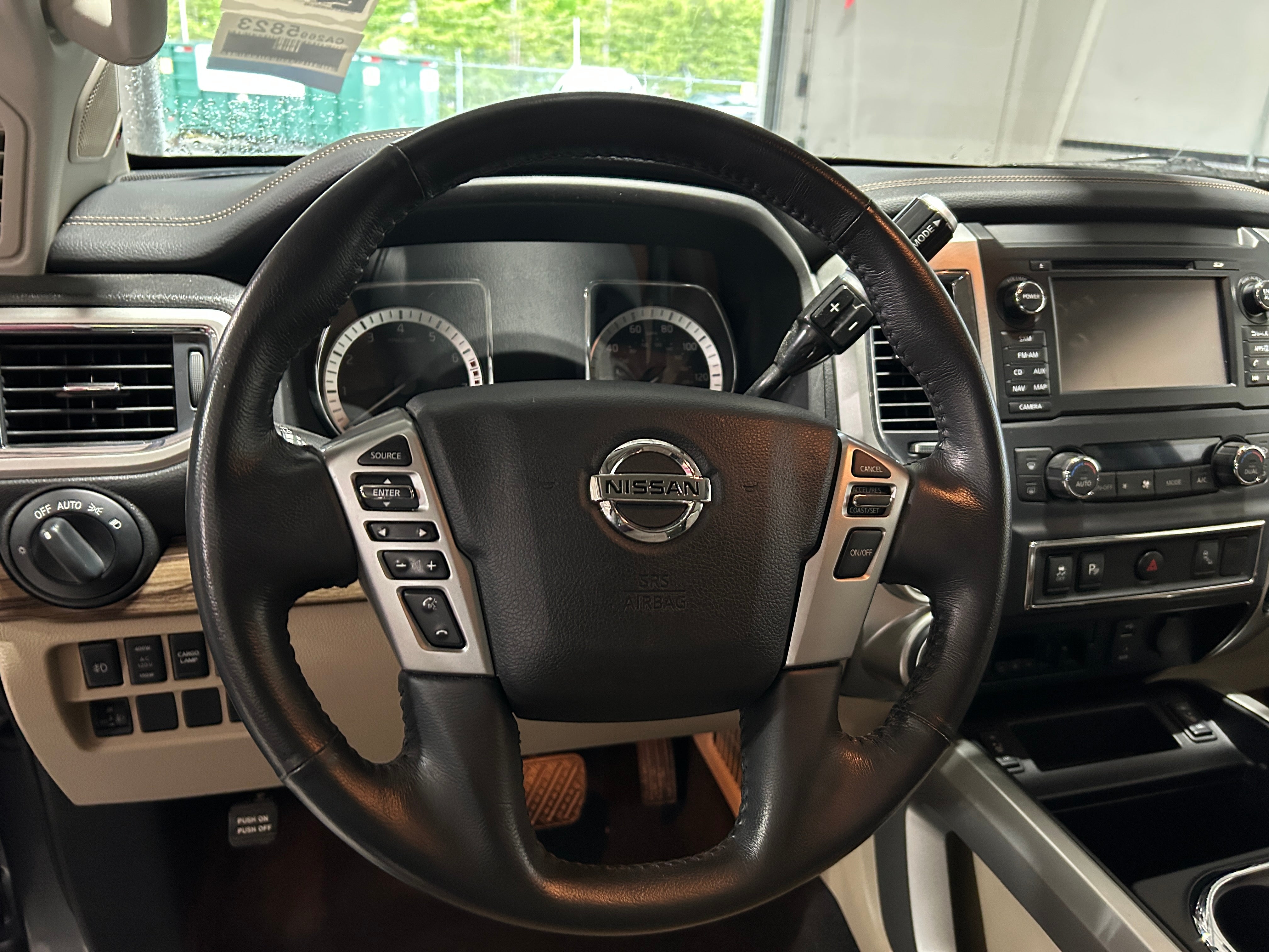 2017 Nissan Titan SL 4