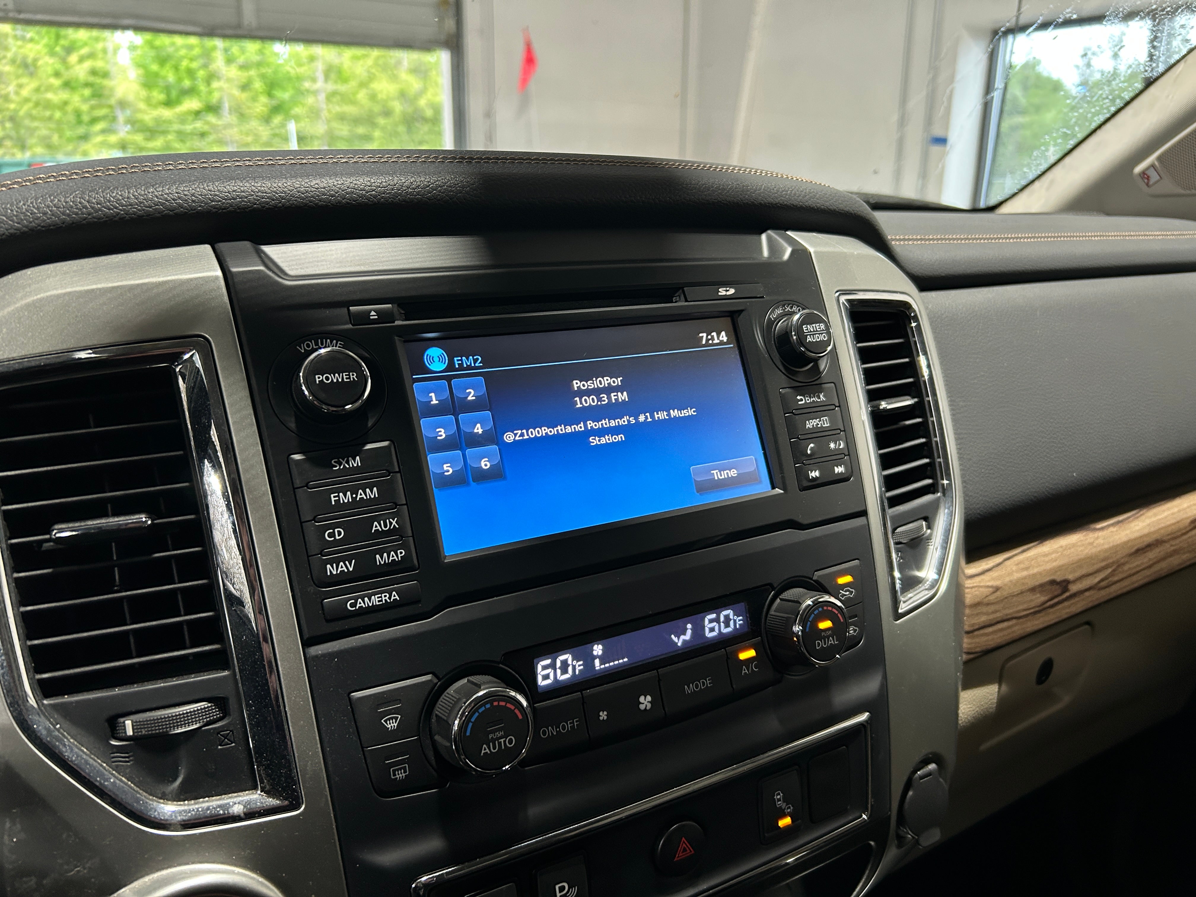 2017 Nissan Titan SL 3