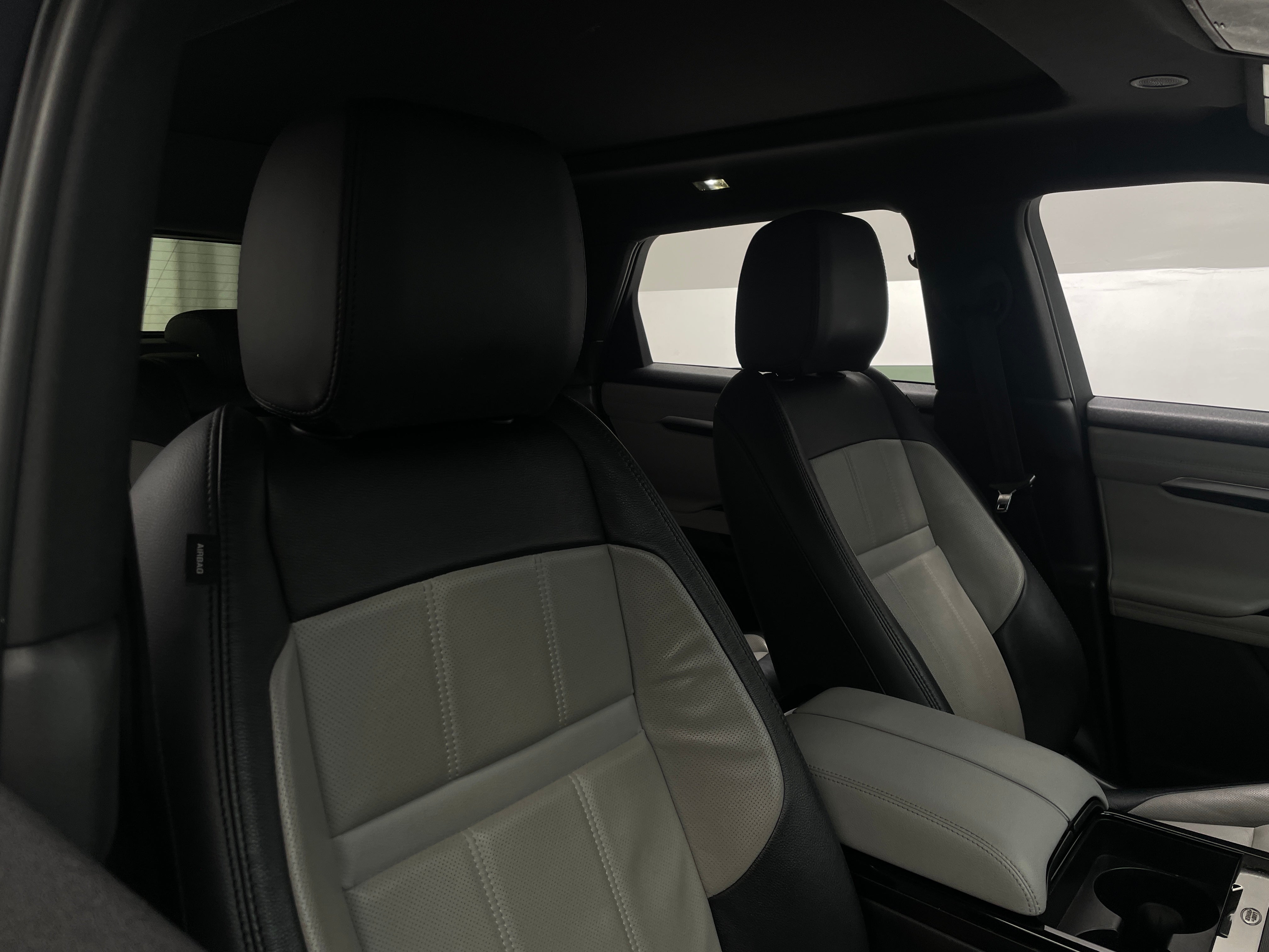 2022 Land Rover Range Rover Evoque R-Dynamic S 2