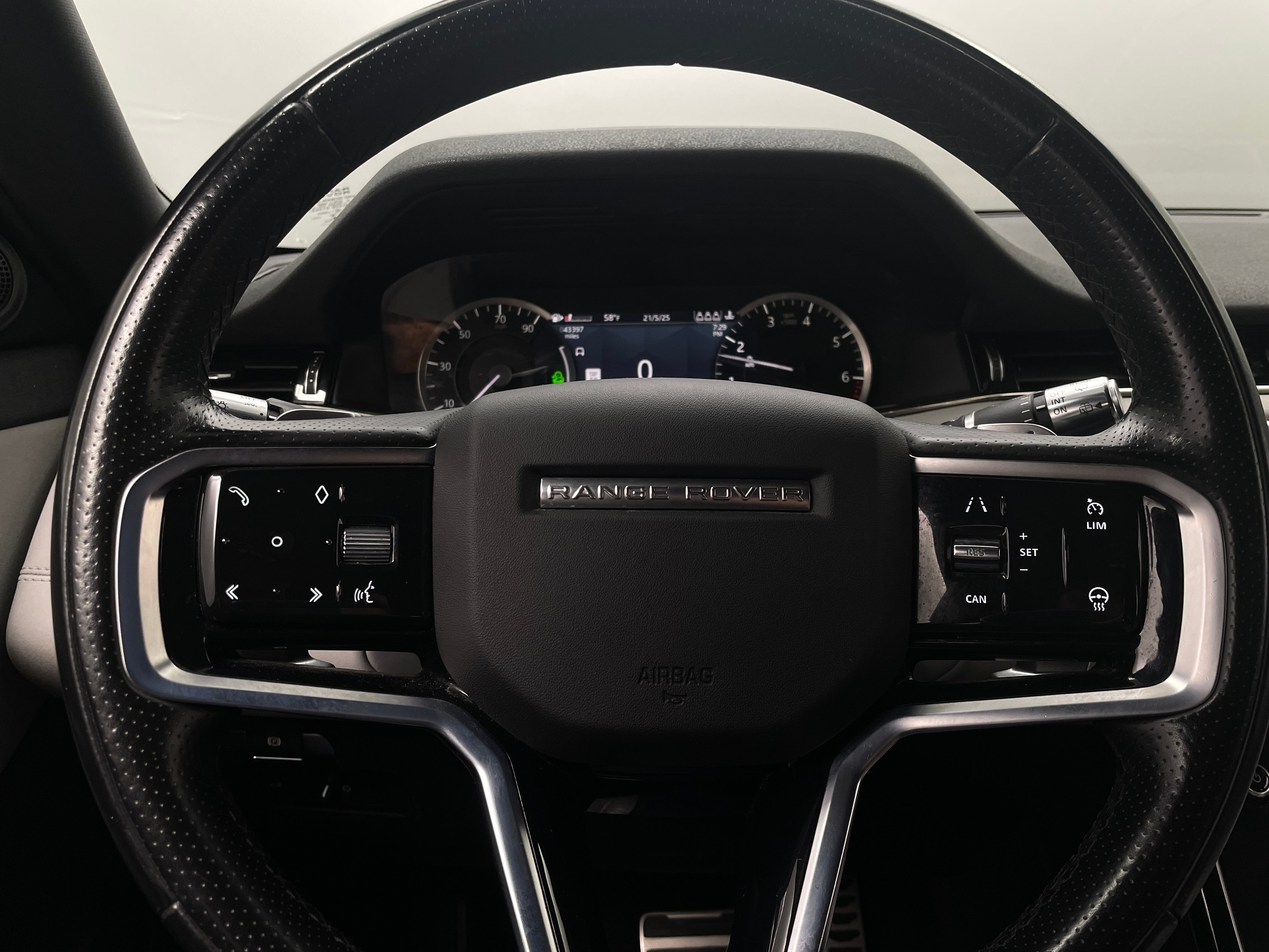 2022 Land Rover Range Rover Evoque R-Dynamic S 5