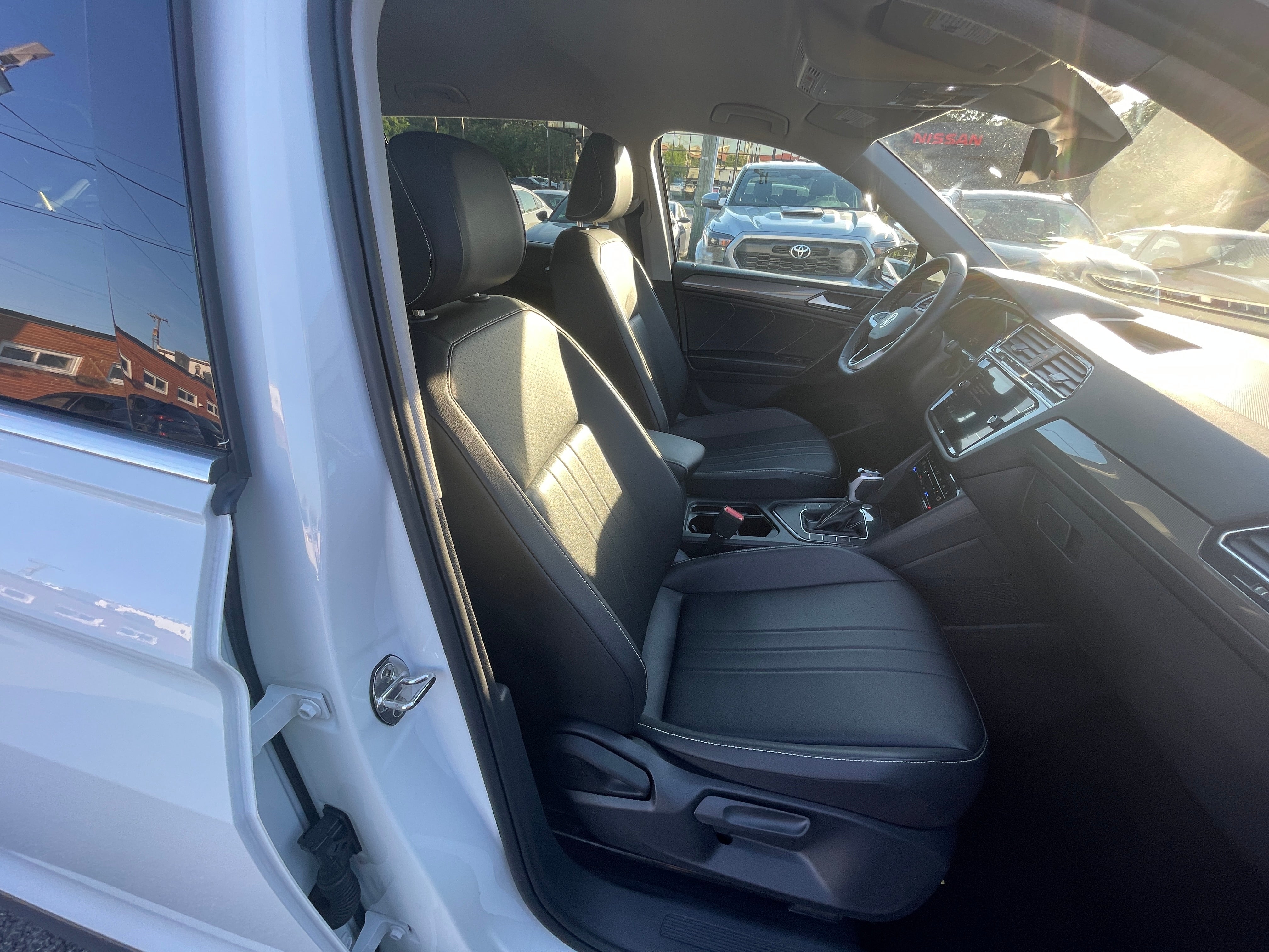 2024 Volkswagen Tiguan SE 2