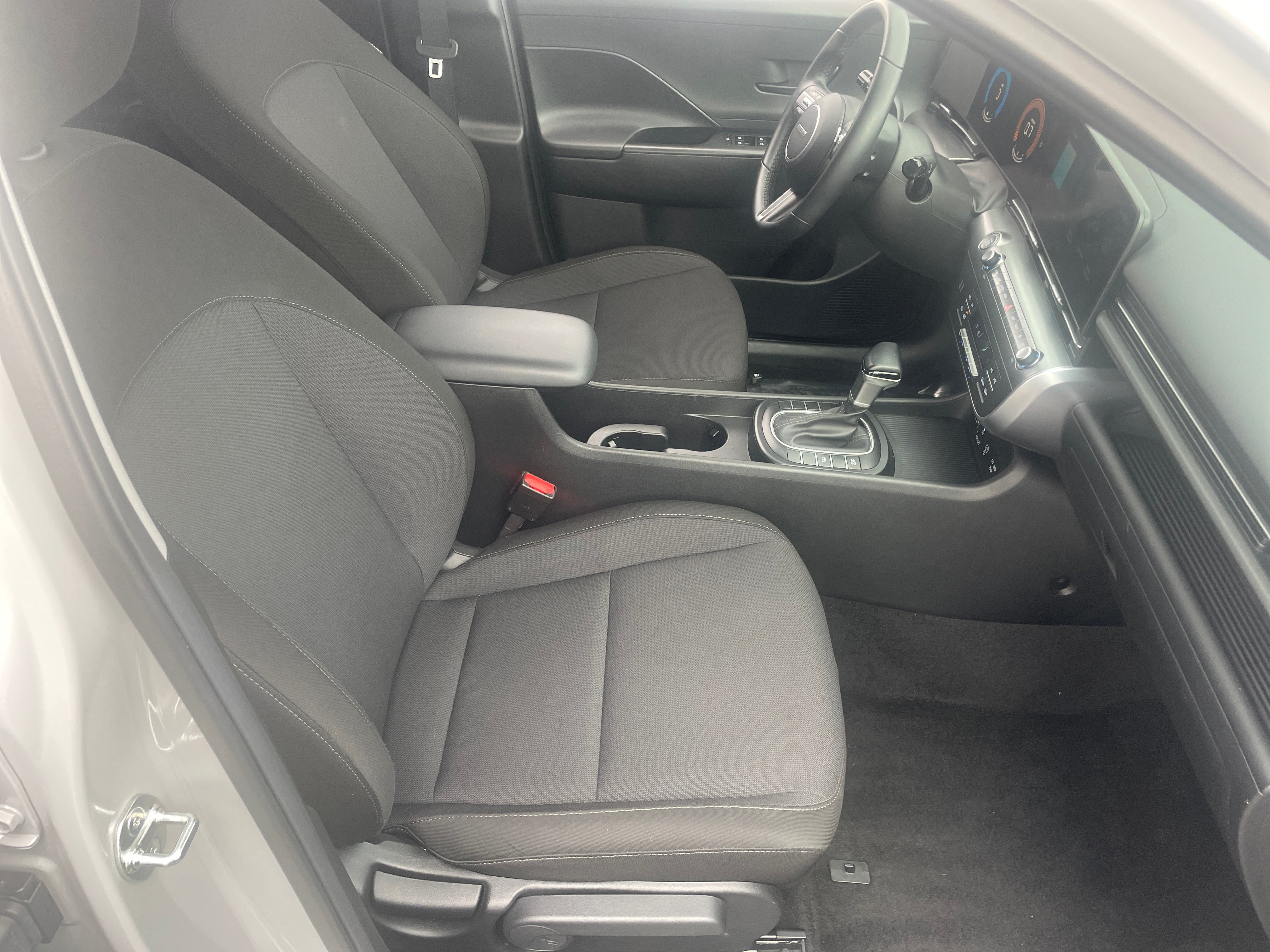 2024 Hyundai Kona SEL 2