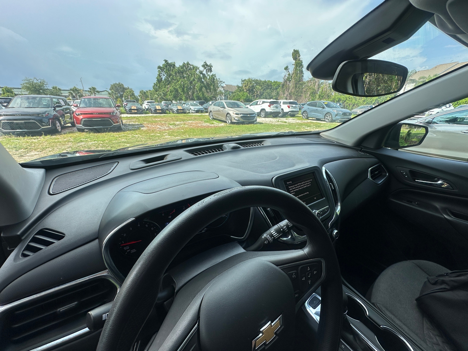Thumbnail: 2023 Chevrolet Equinox - 3