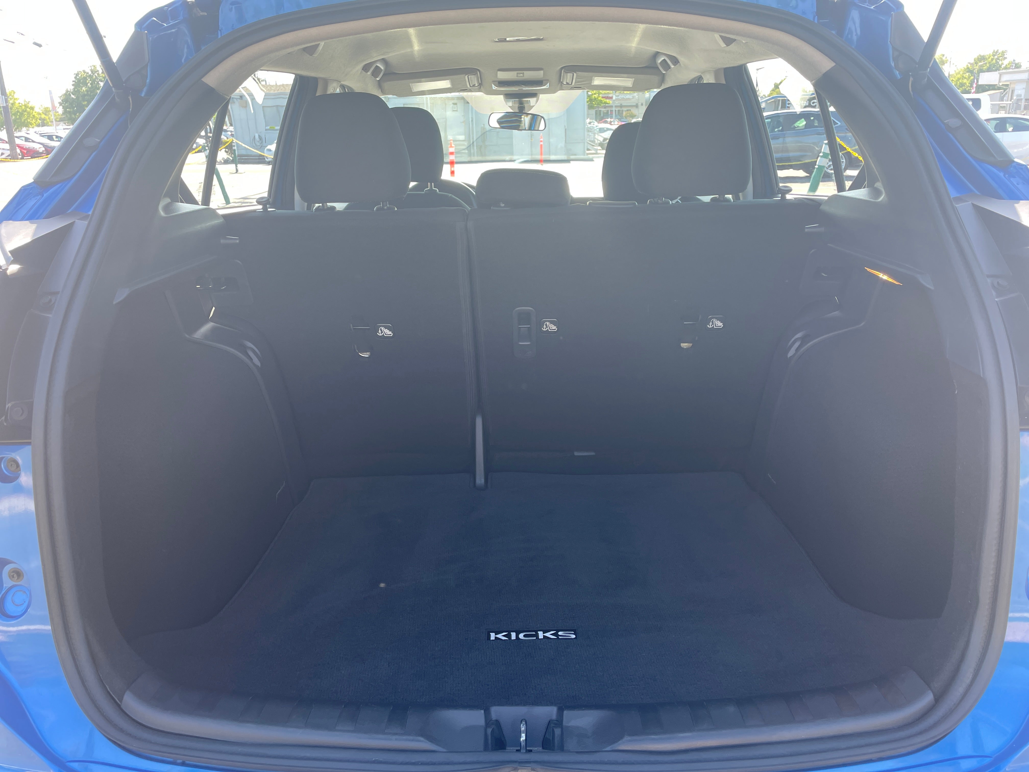 2024 Nissan Kicks SV 6
