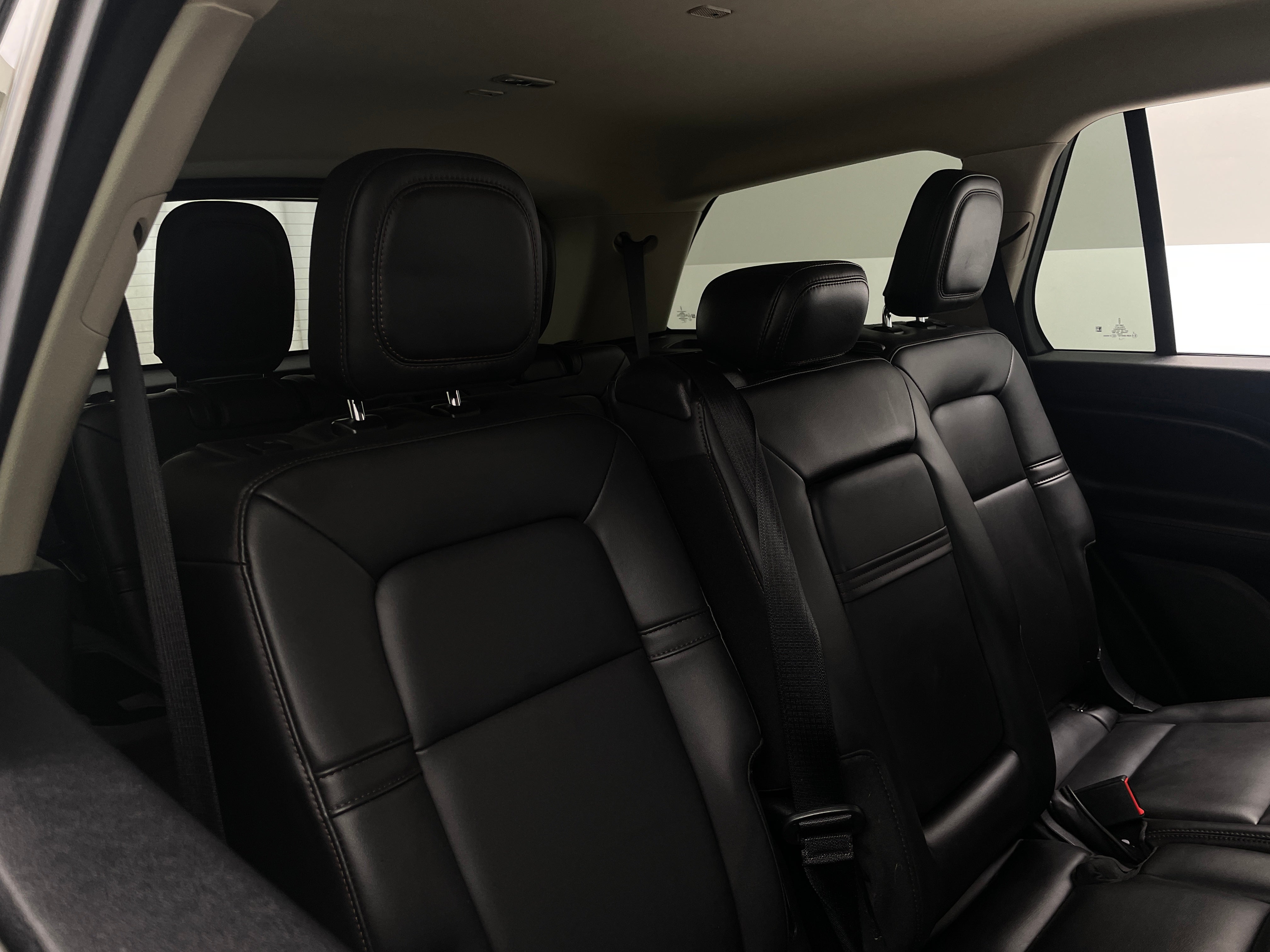 2023 Lincoln Aviator  5