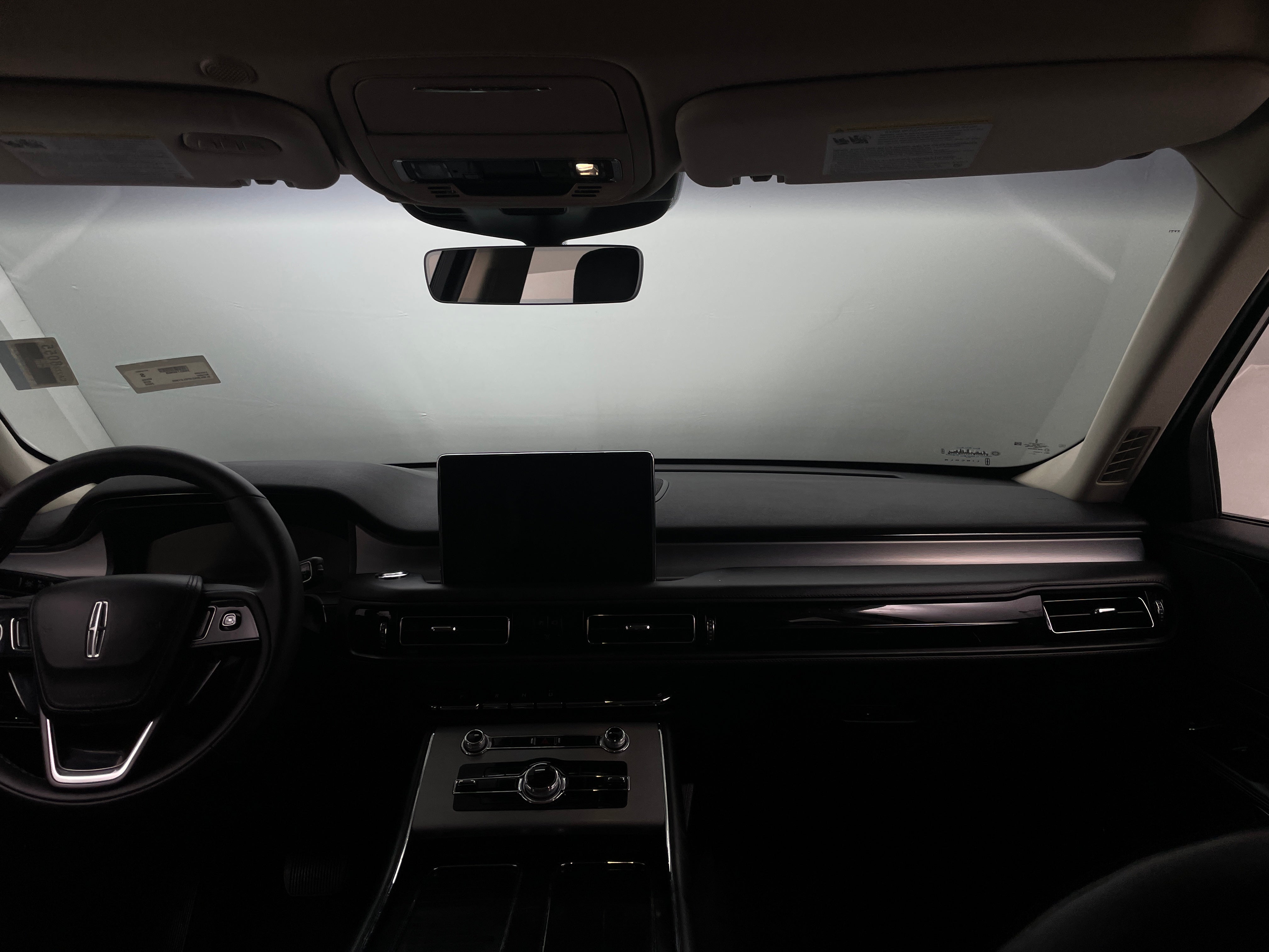 2023 Lincoln Aviator  2