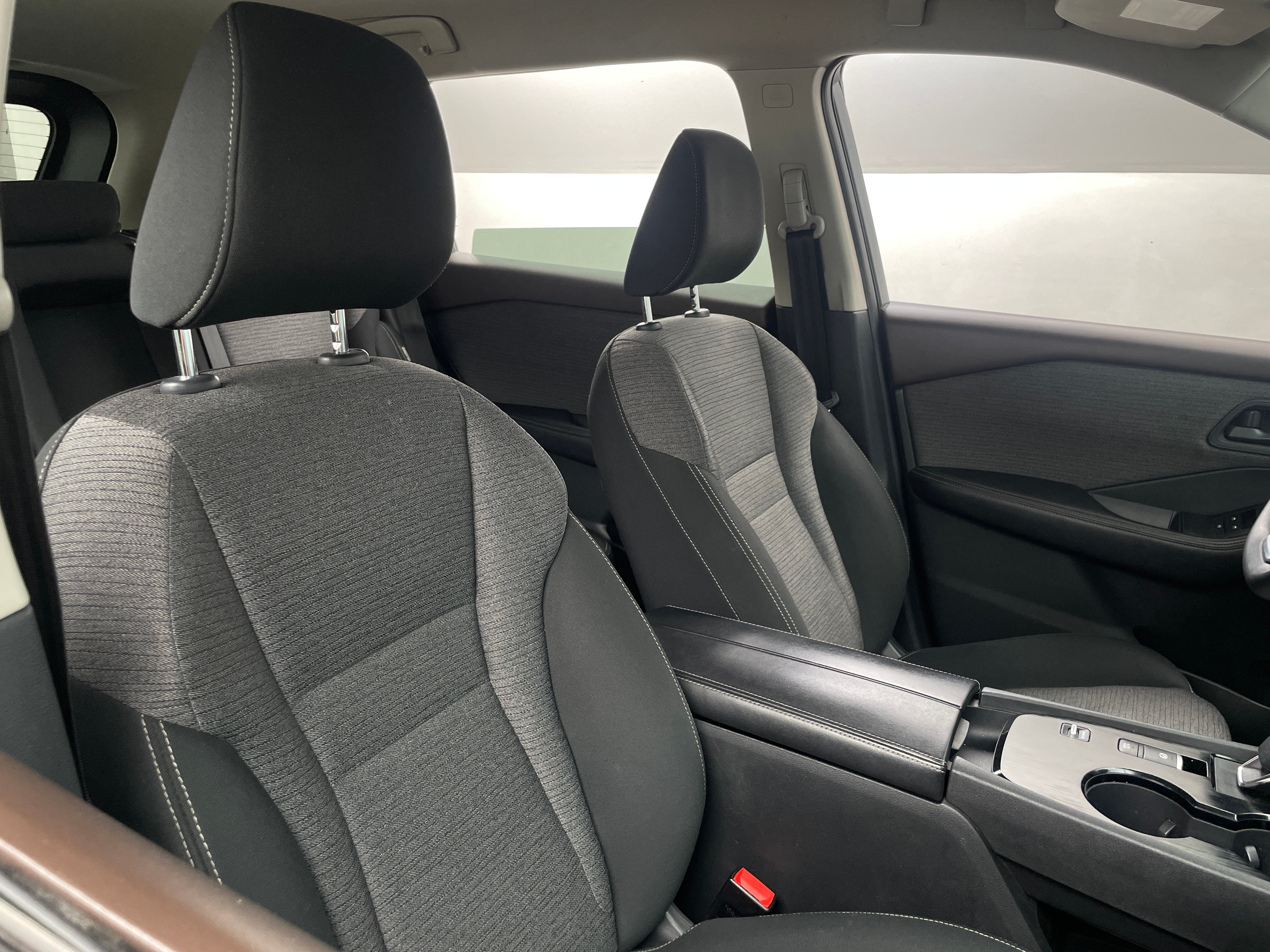 2021 Nissan Rogue S 2