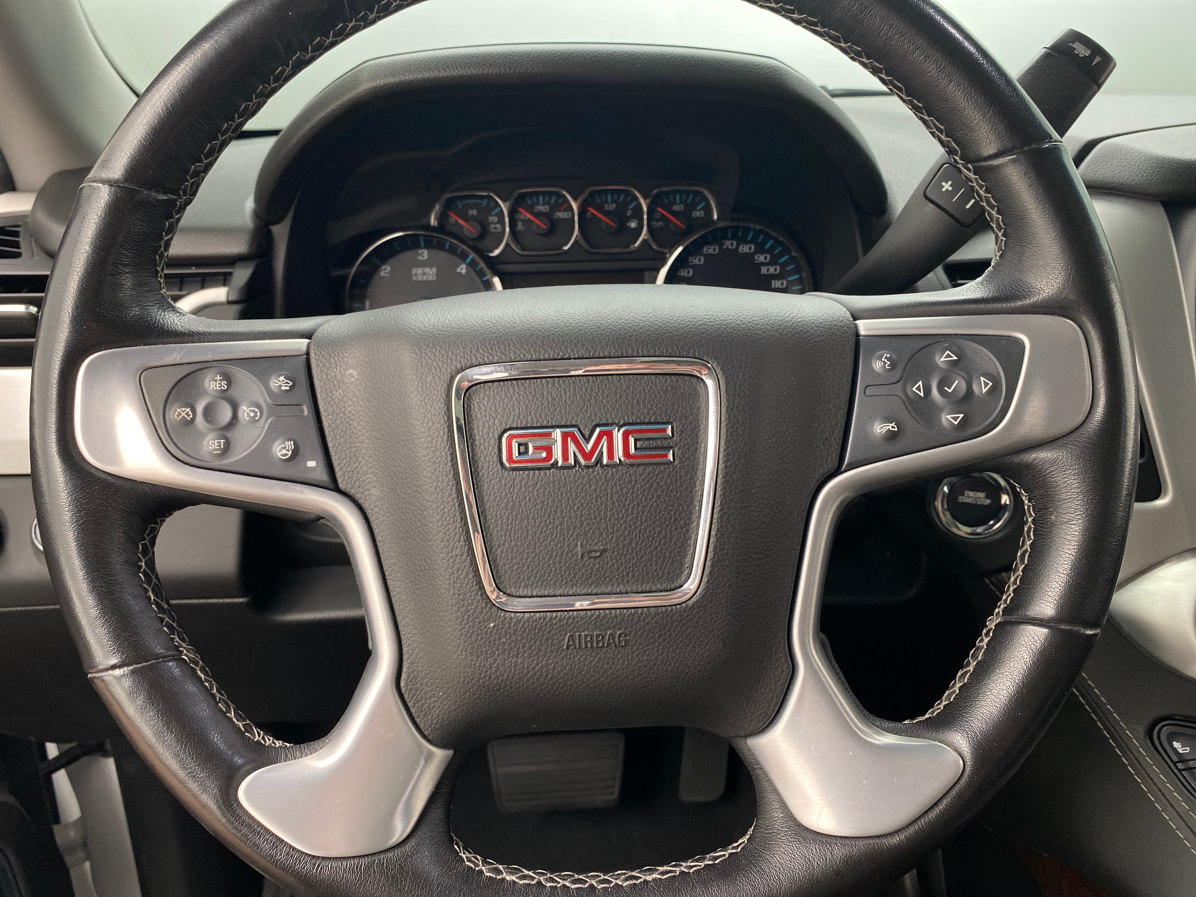 2019 GMC Yukon XL SLT 4