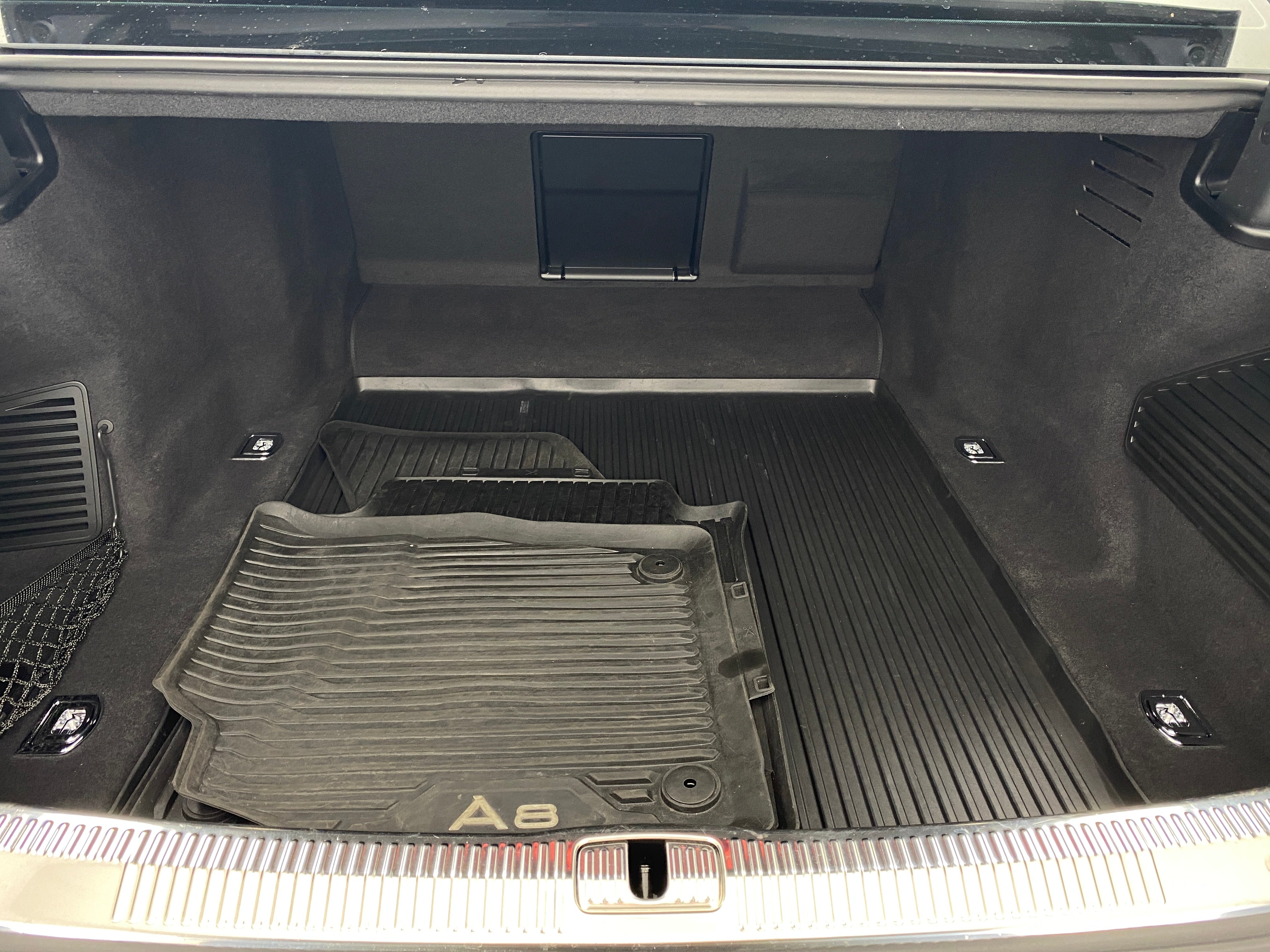 2020 Audi A8 L 6
