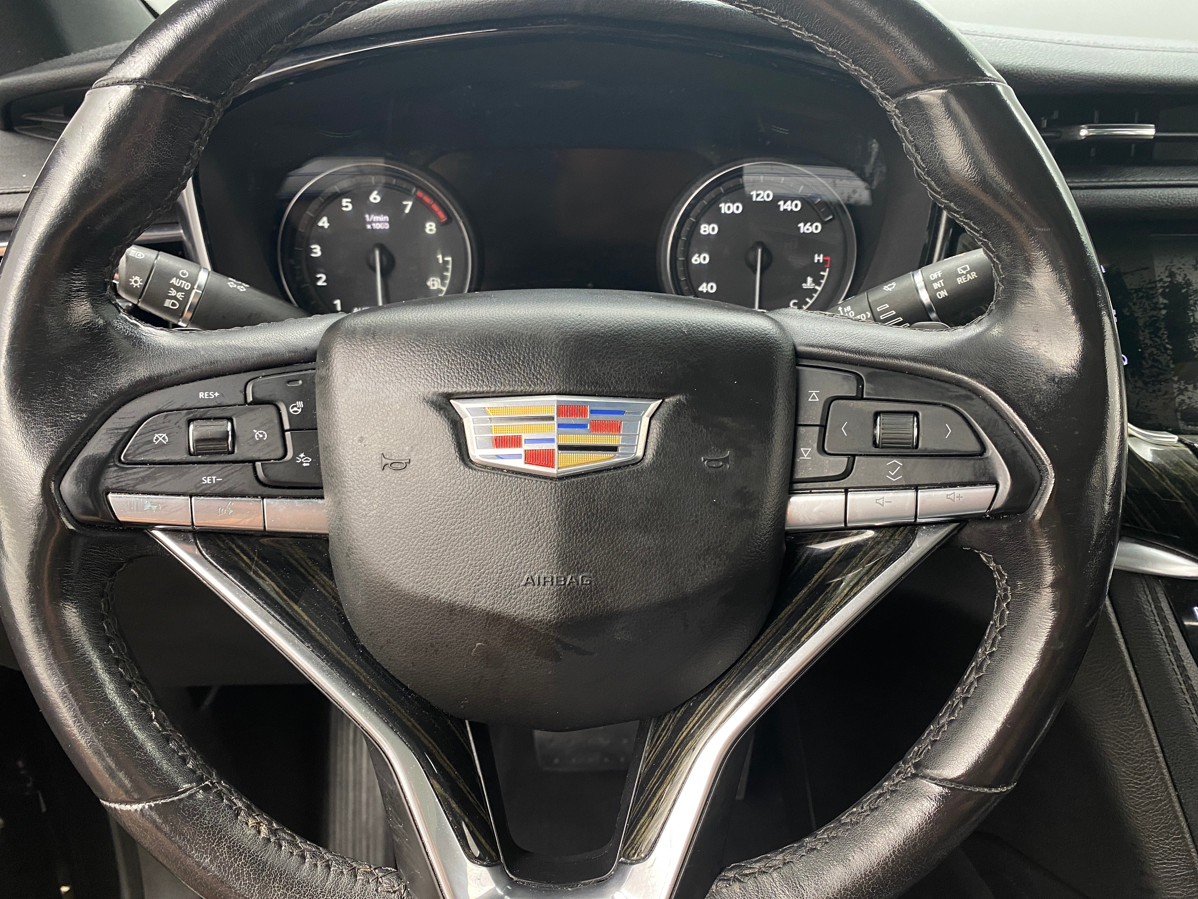 2021 Cadillac XT6 Premium Luxury 4
