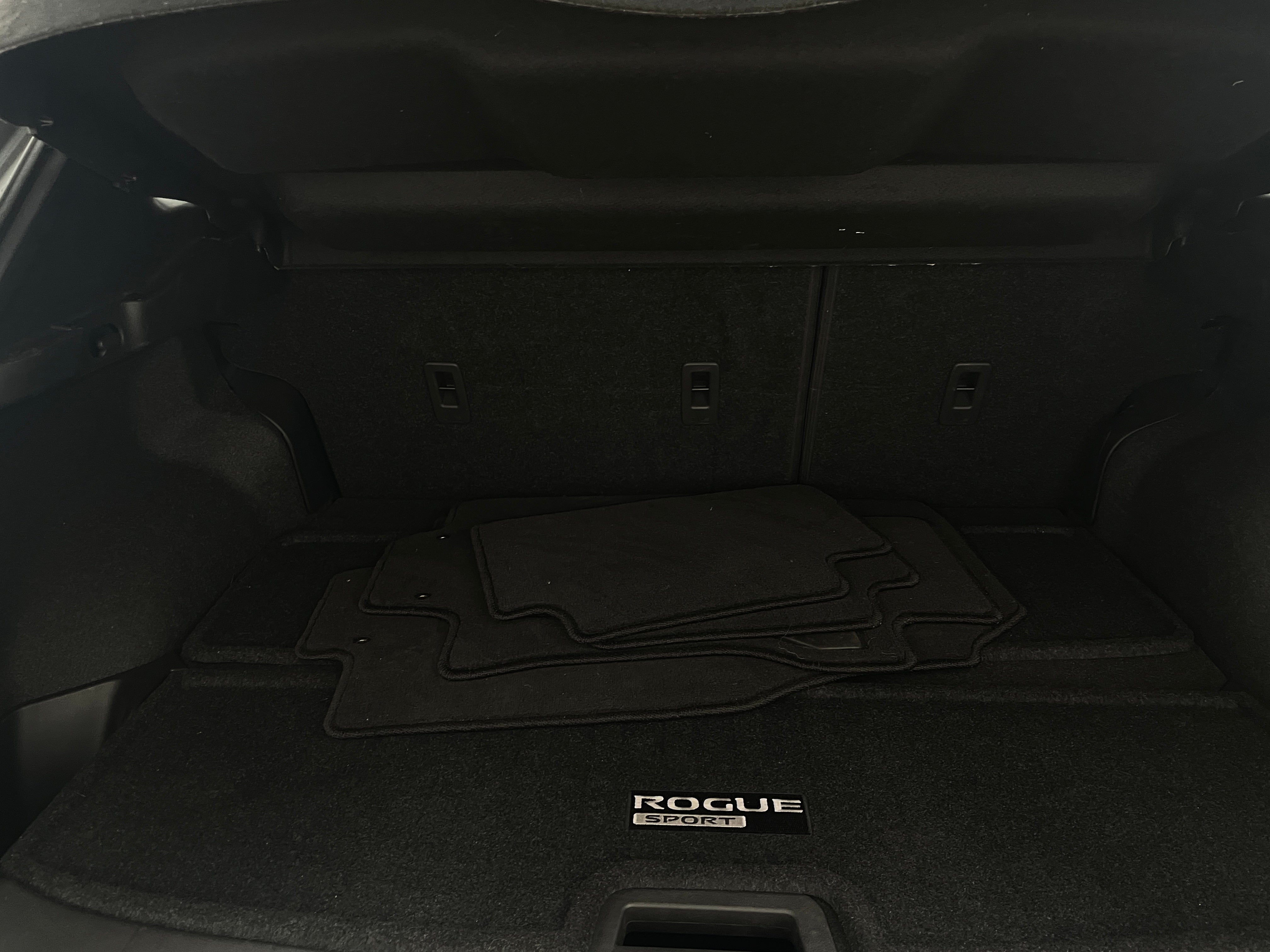 2022 Nissan Rogue Sport SV 7