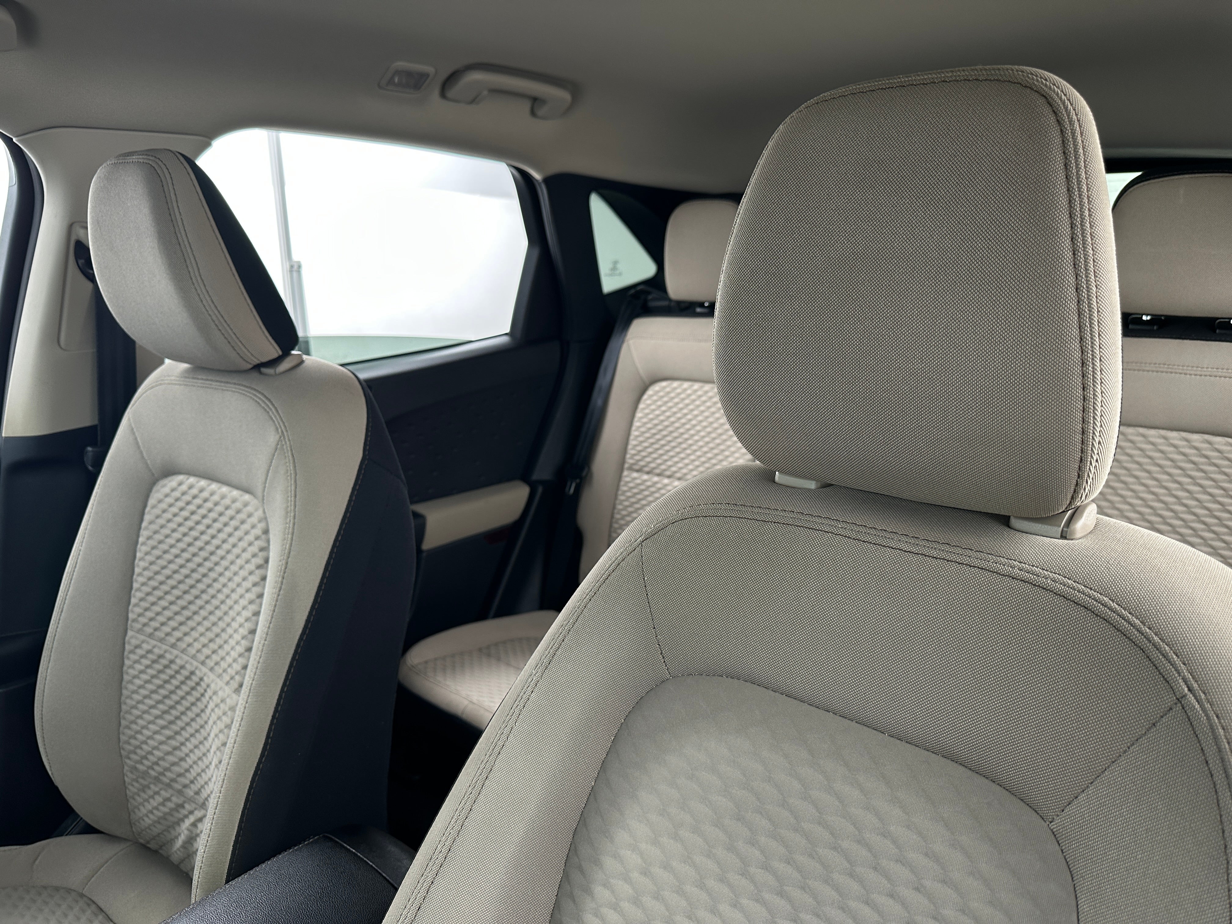 2020 Ford Escape SE 2