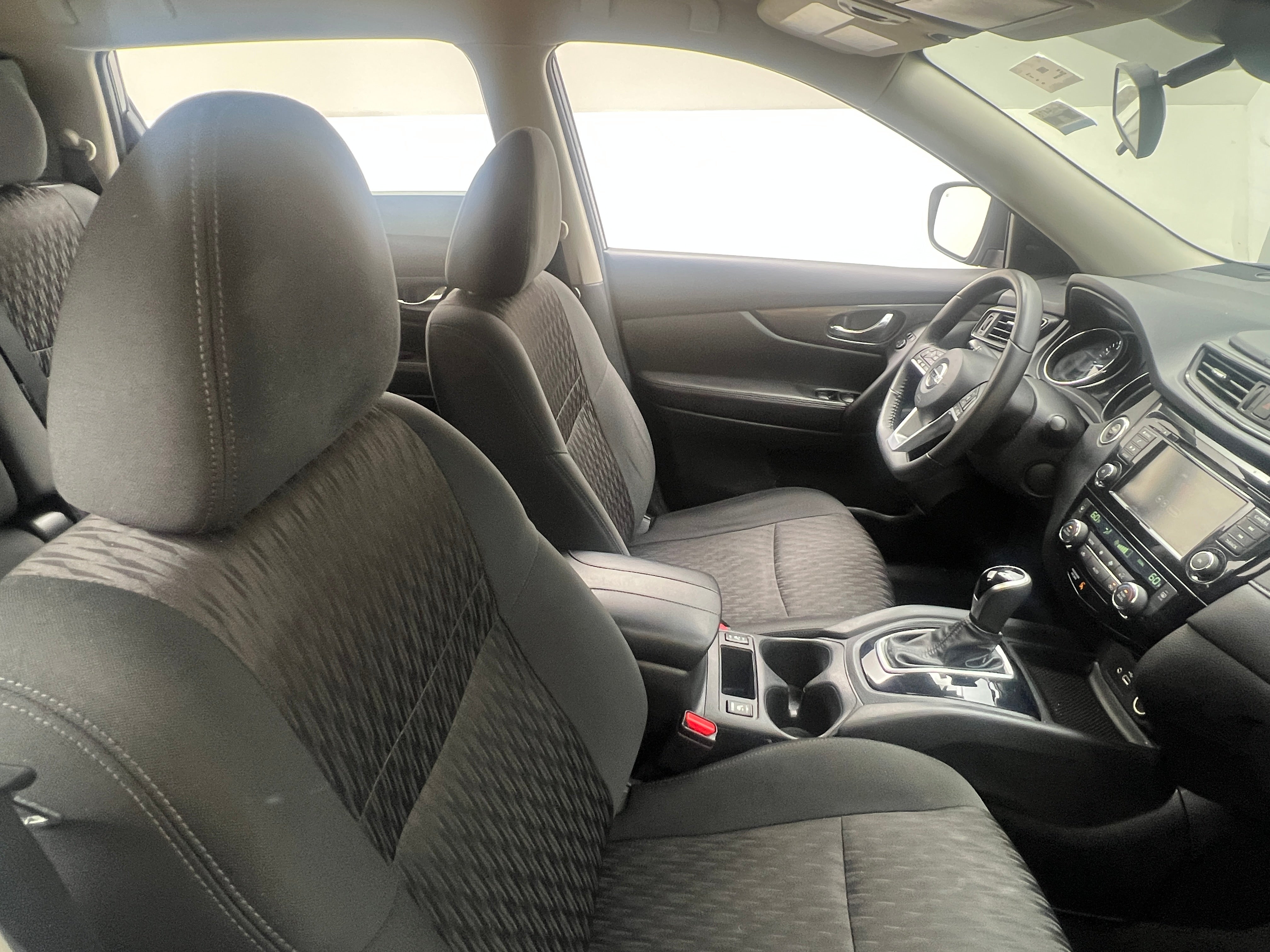 2020 Nissan Rogue SV 2