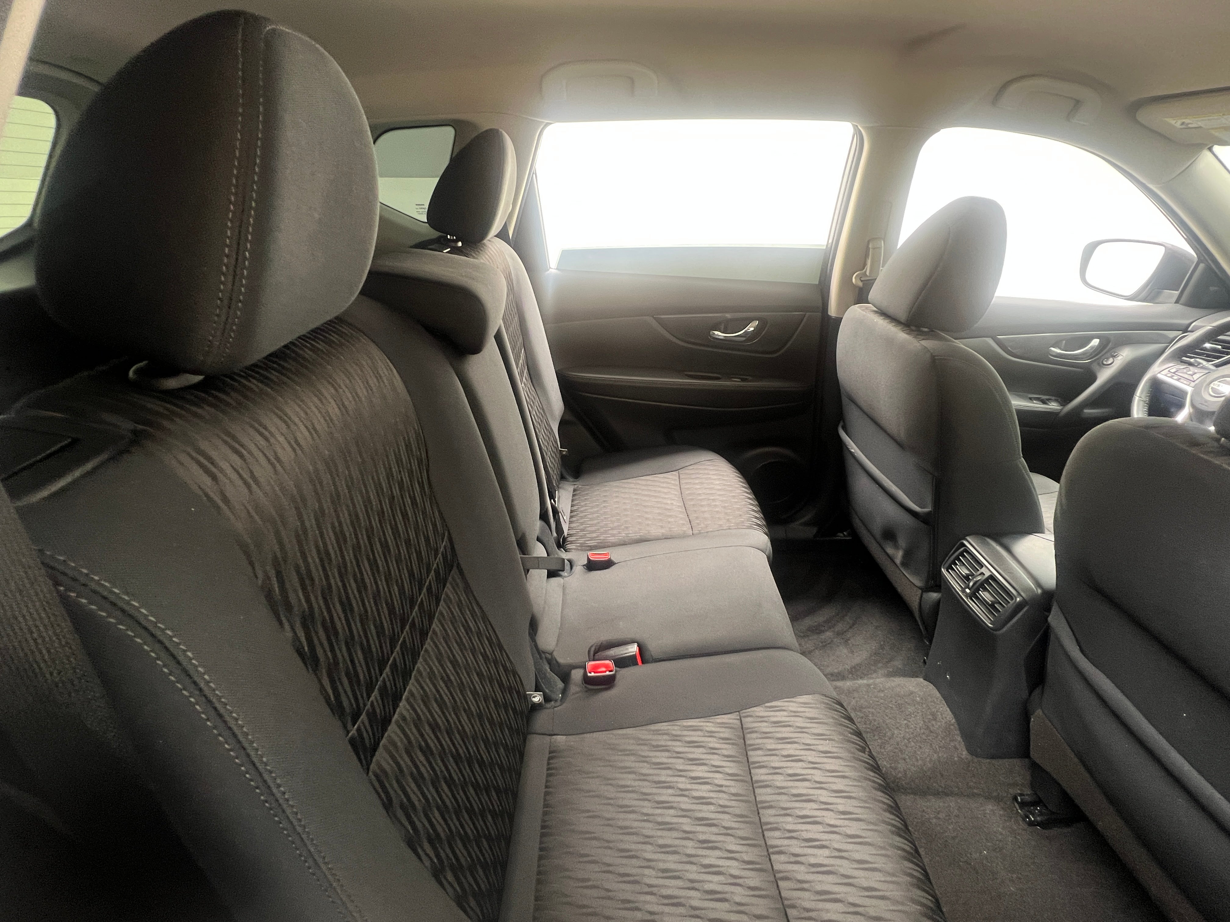 2020 Nissan Rogue SV 6