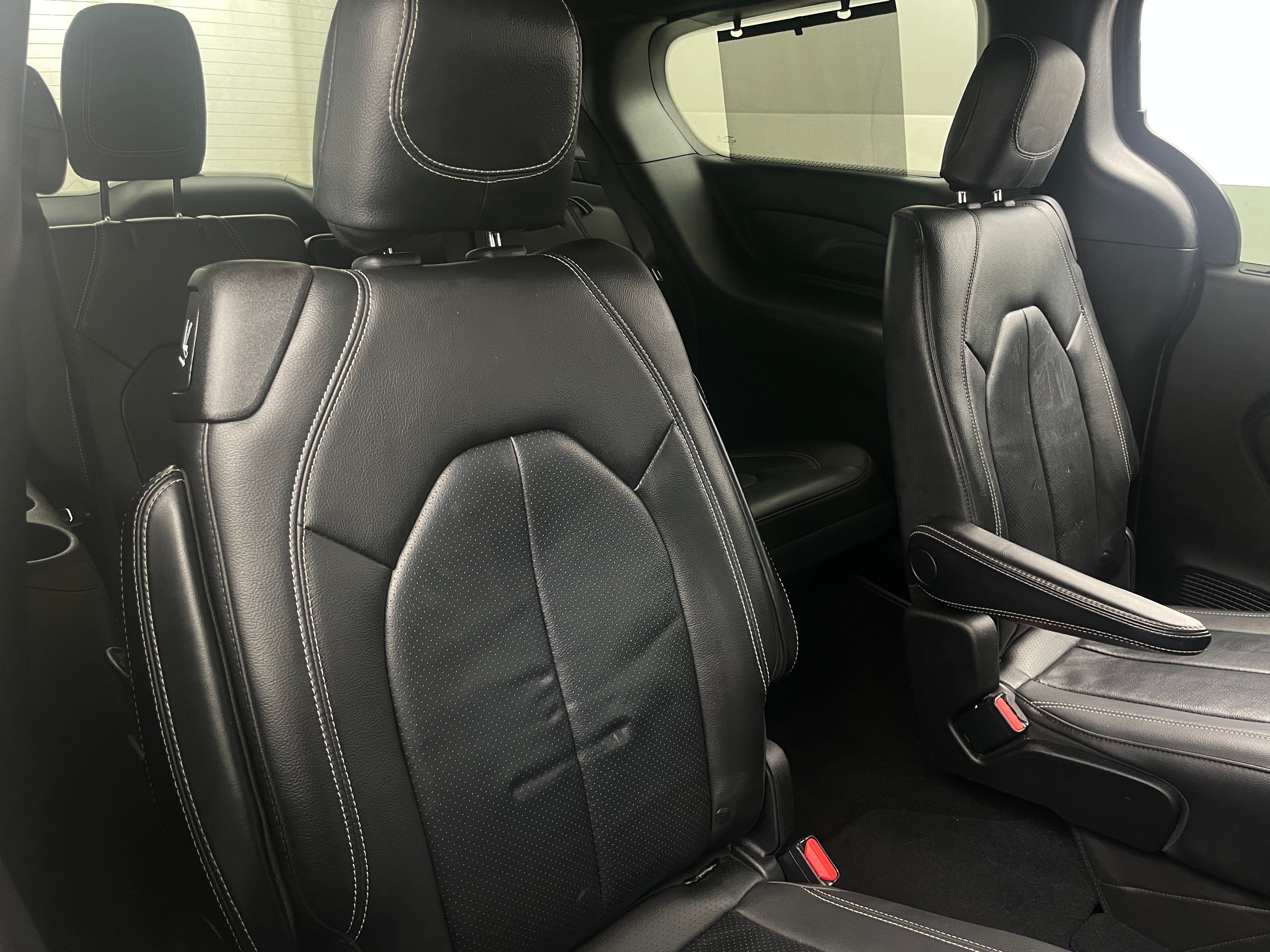 2021 Chrysler Pacifica Touring L 5