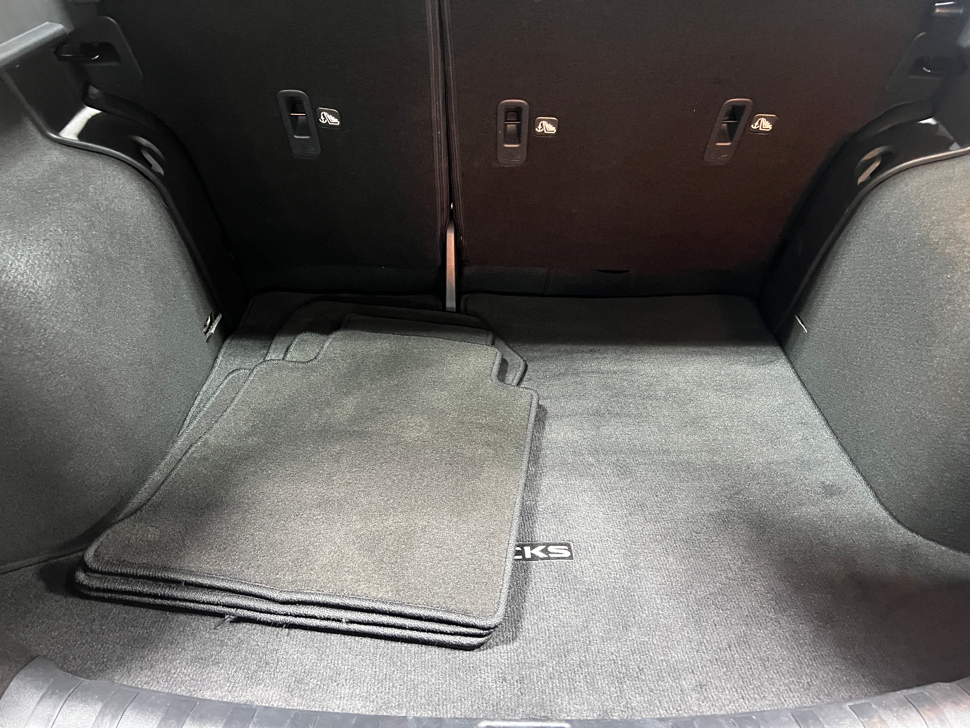 2024 Nissan Kicks SV 7