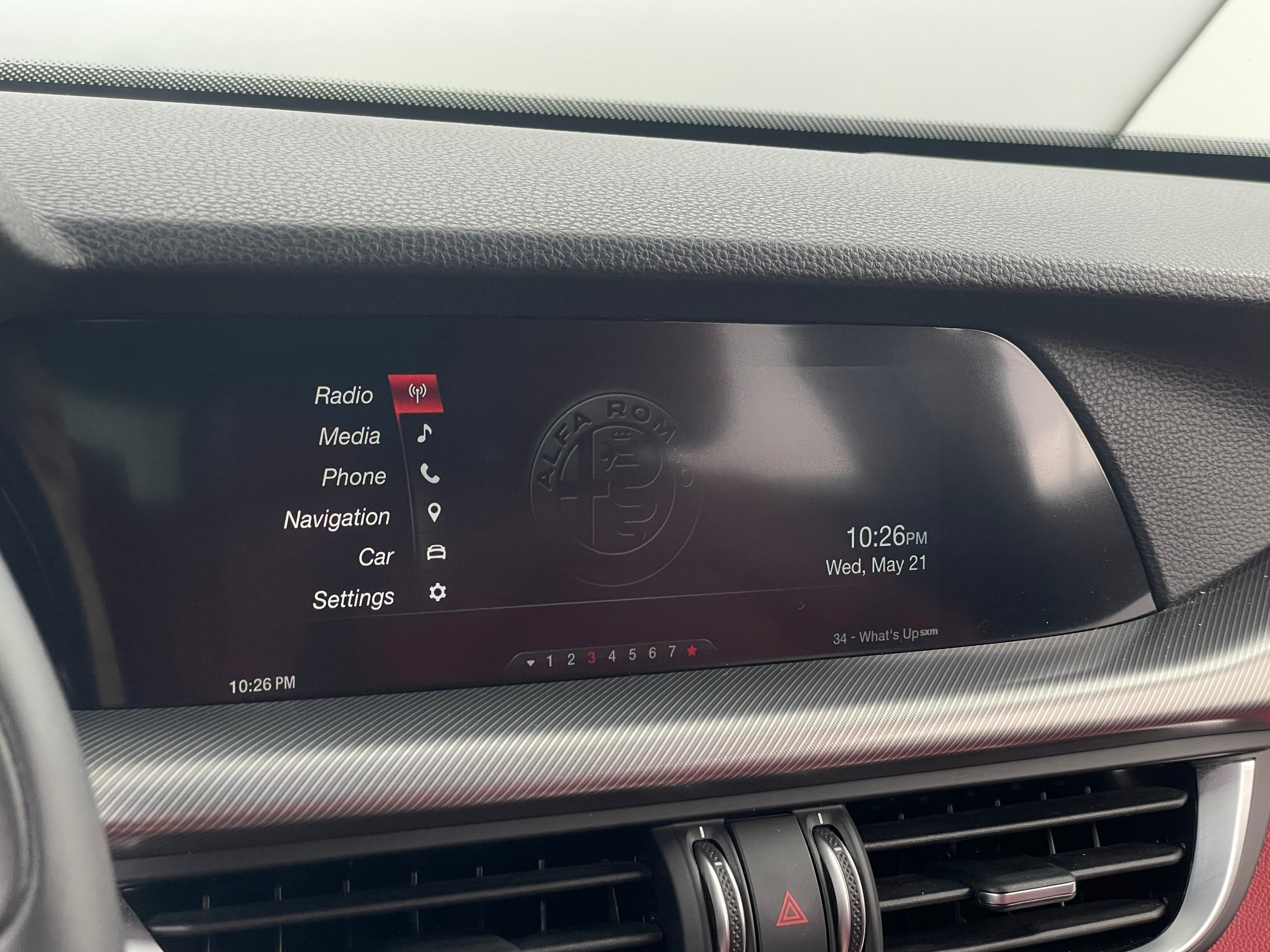 2019 Alfa Romeo Stelvio Ti Sport 3