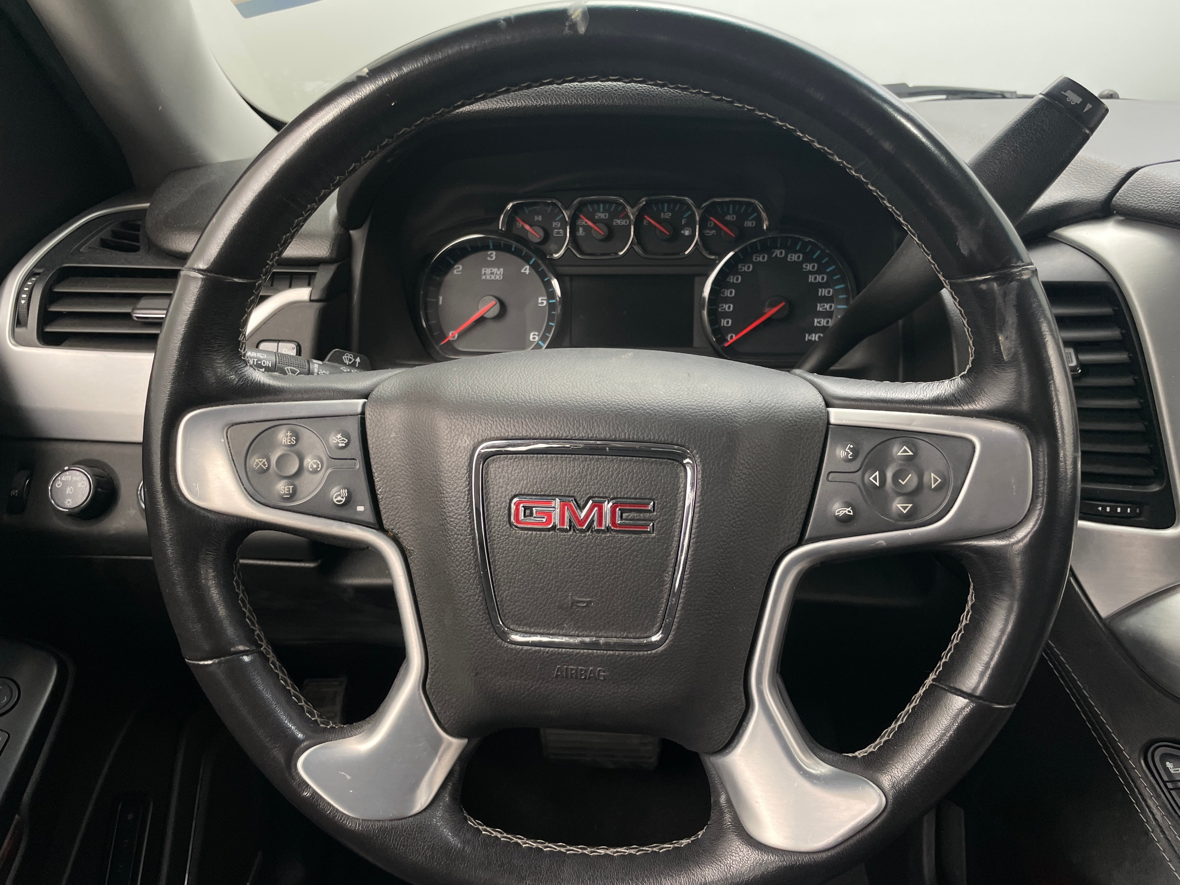 2020 GMC Yukon SLT 4