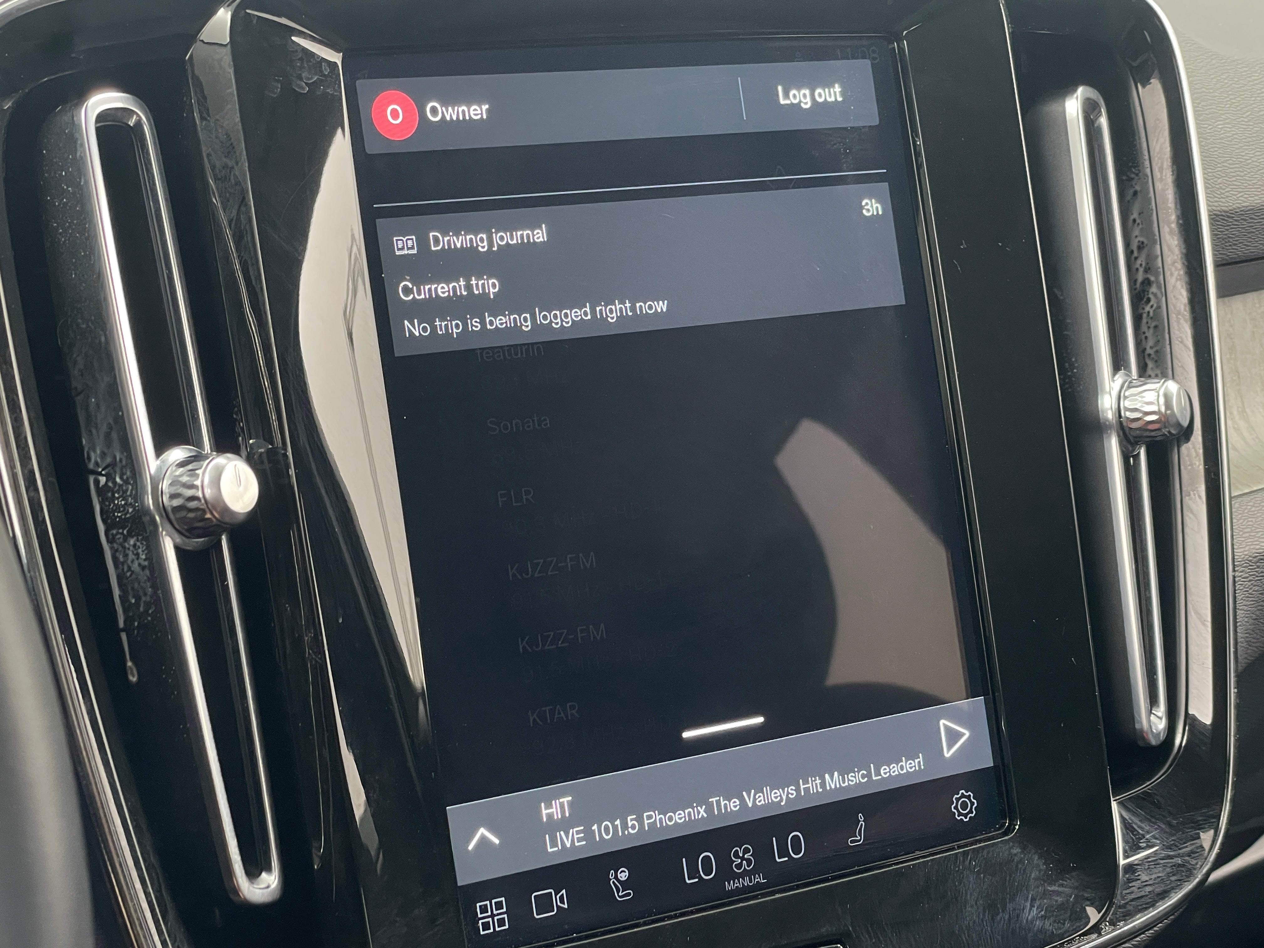 2024 Volvo XC40 B5 Core 4
