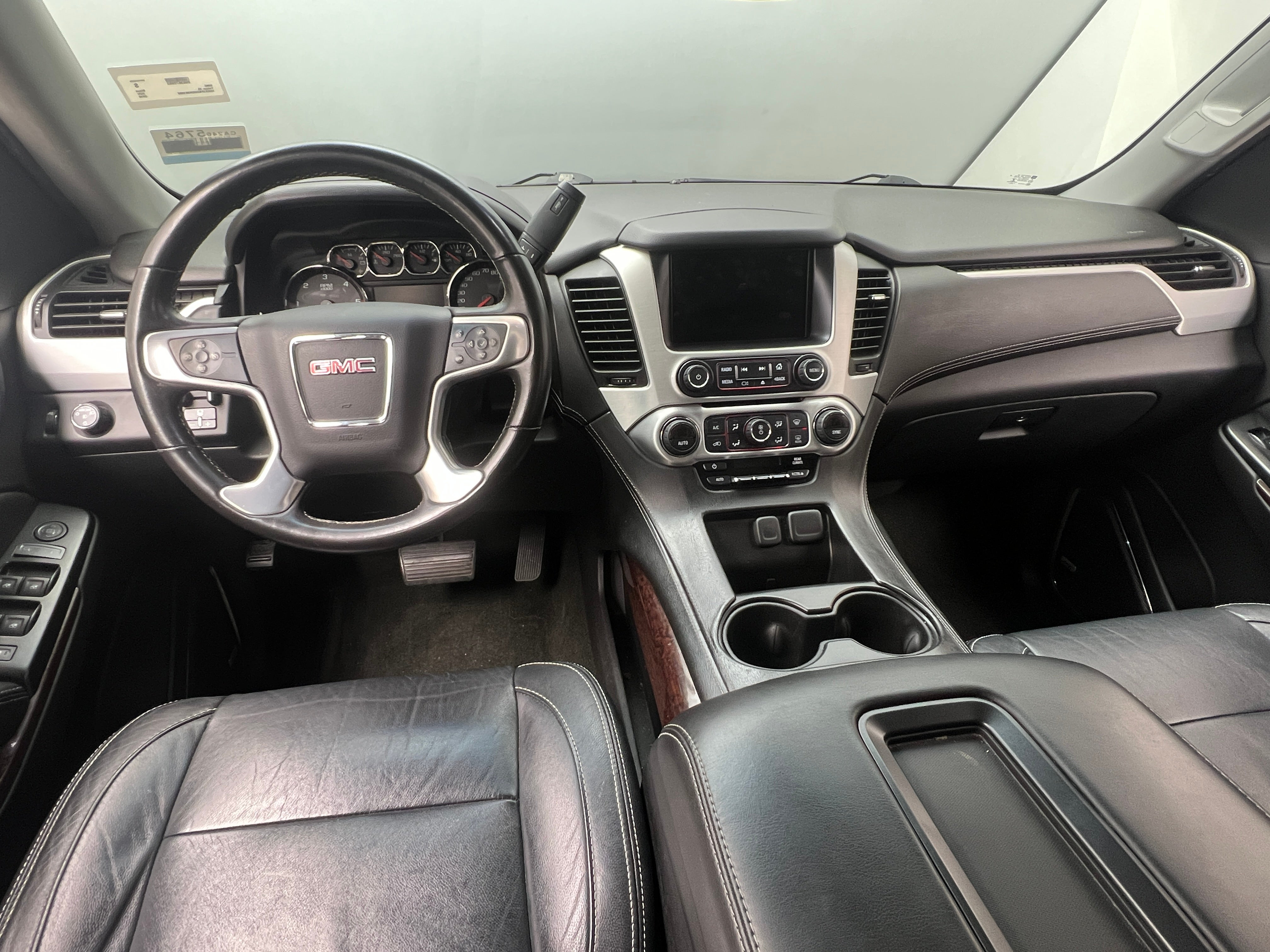 2016 GMC Yukon XL SLE 3