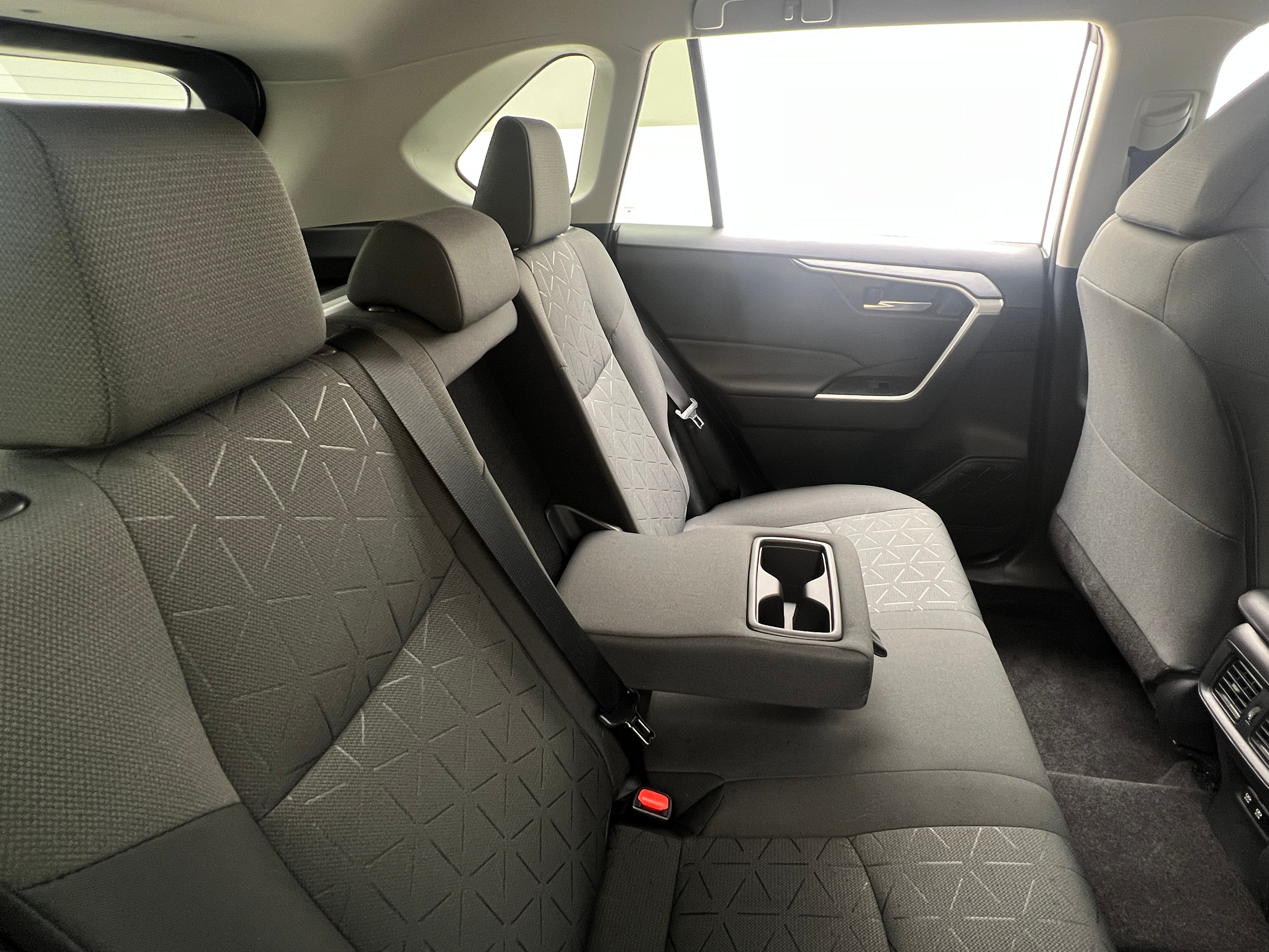 2021 Toyota RAV4 XLE 6