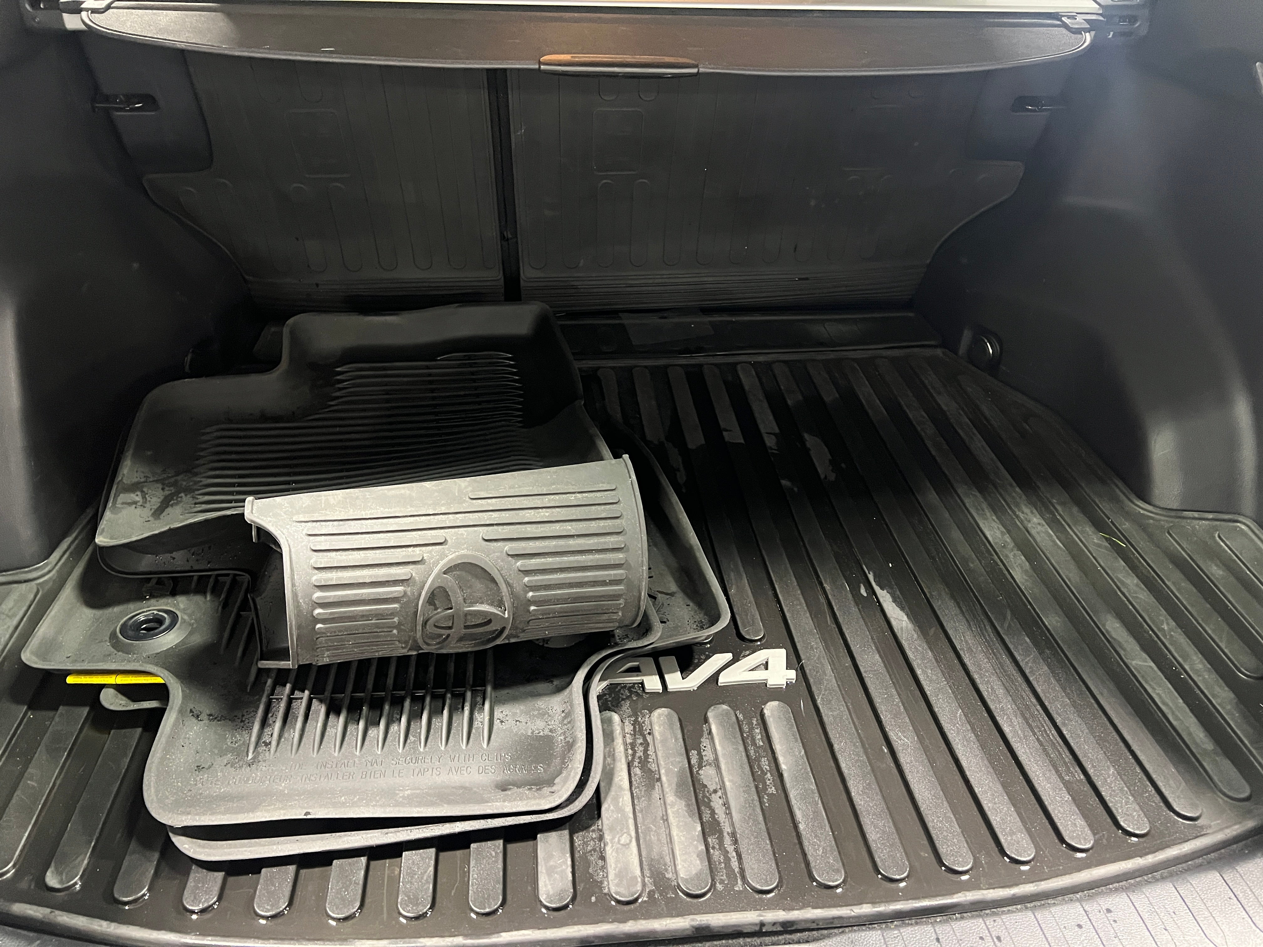 2021 Toyota RAV4 XLE 7