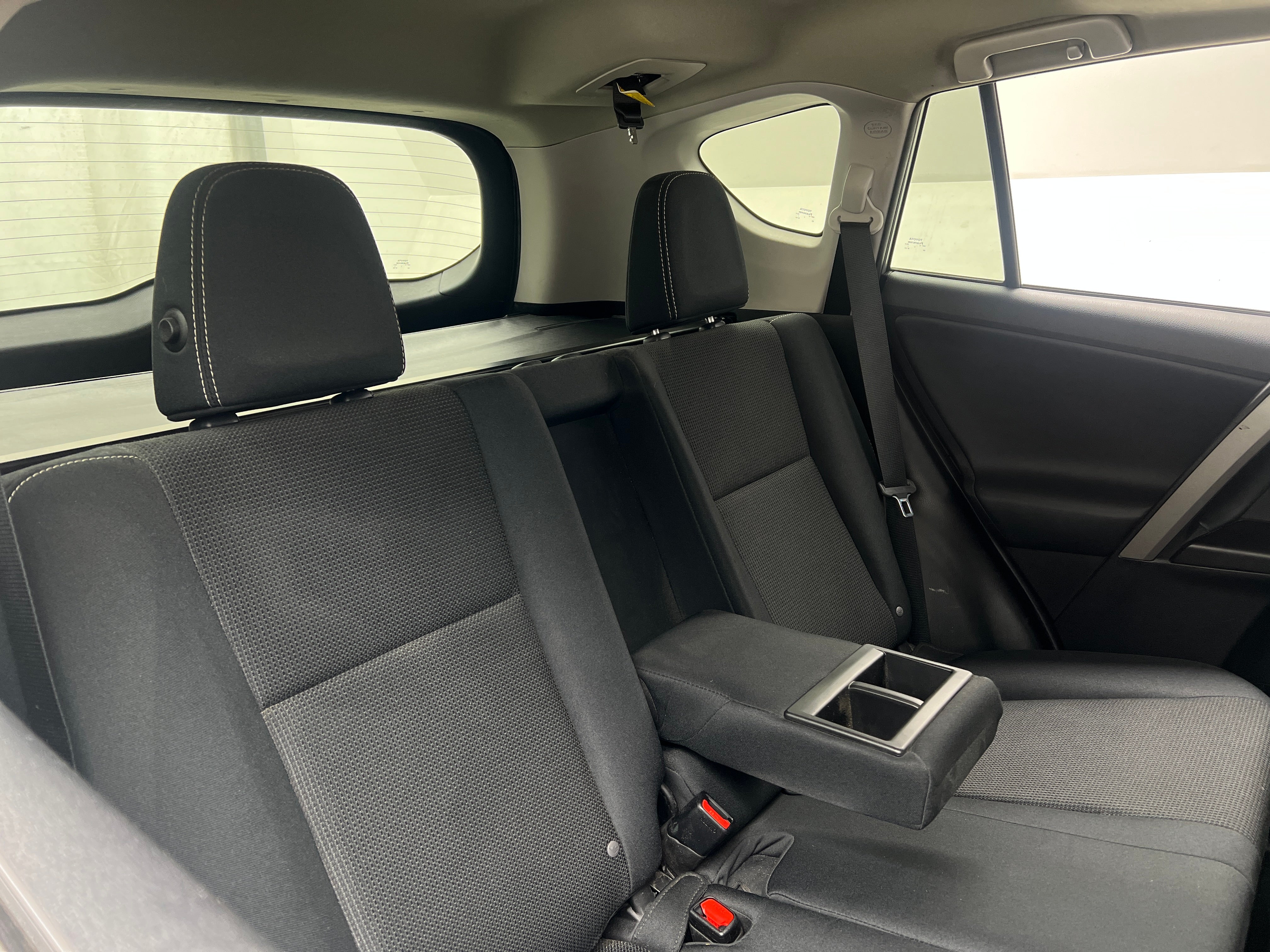 2018 Toyota RAV4 XLE 6