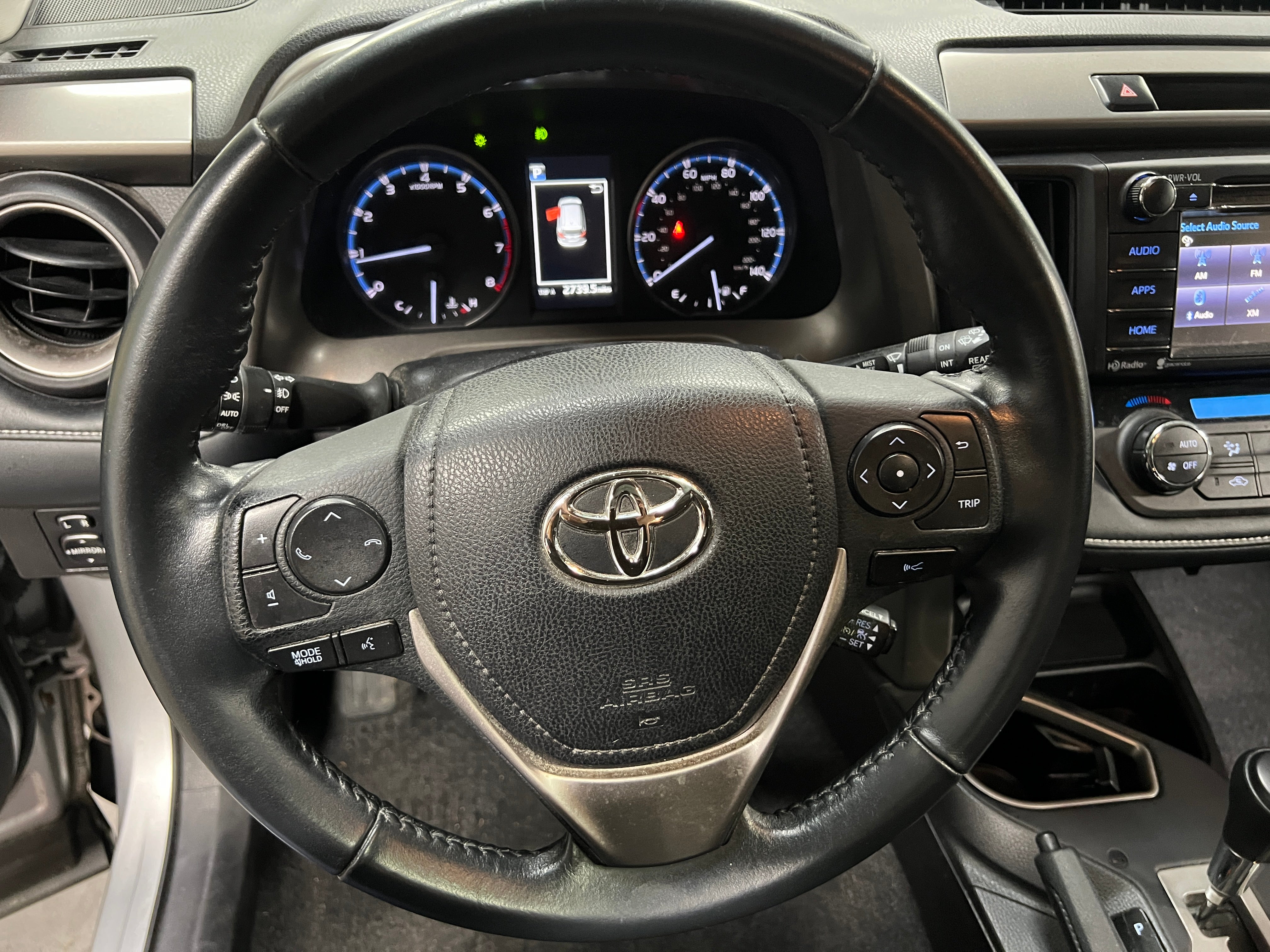 2018 Toyota RAV4 XLE 5