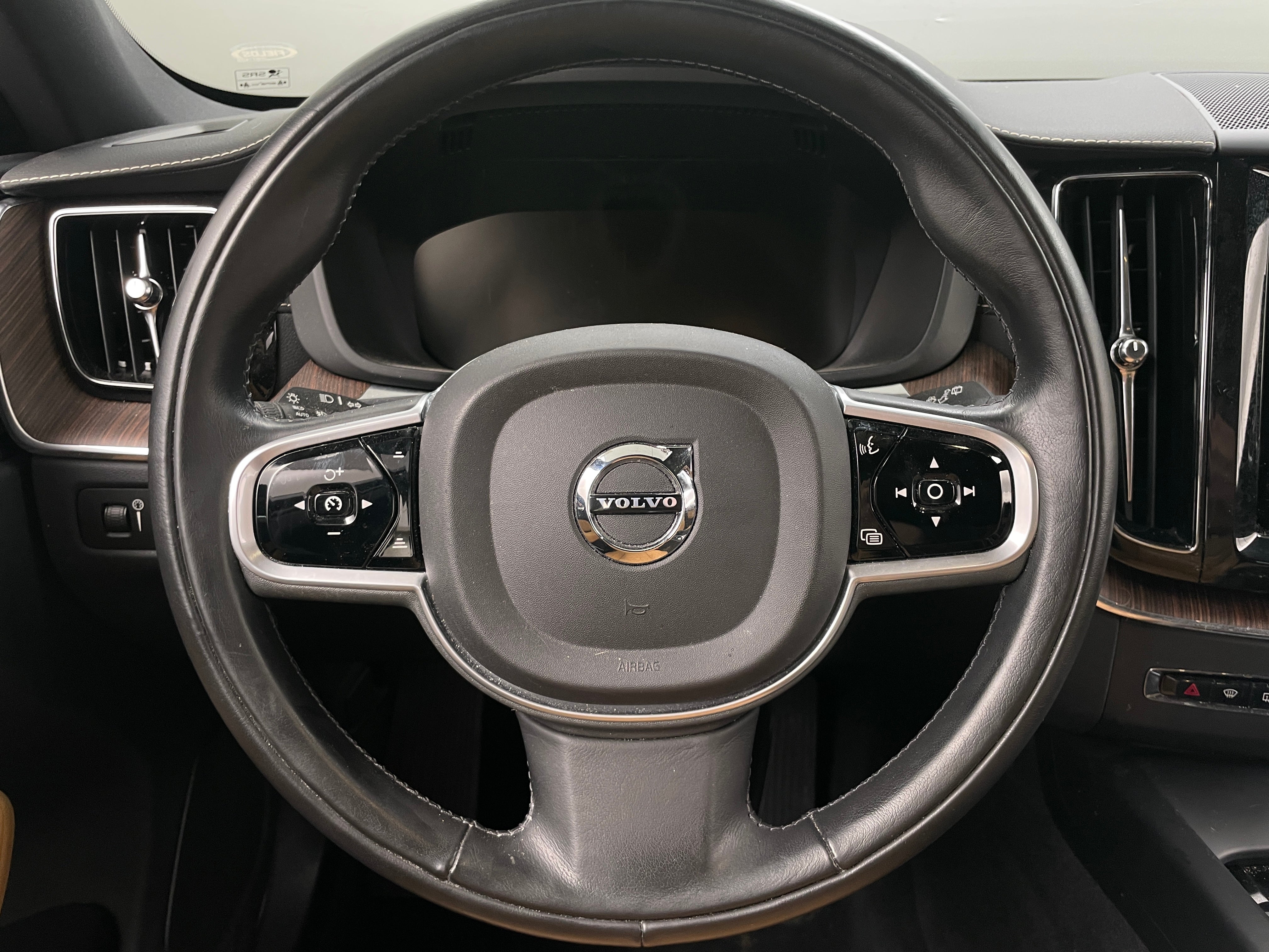 2021 Volvo XC60 T5 Inscription 4