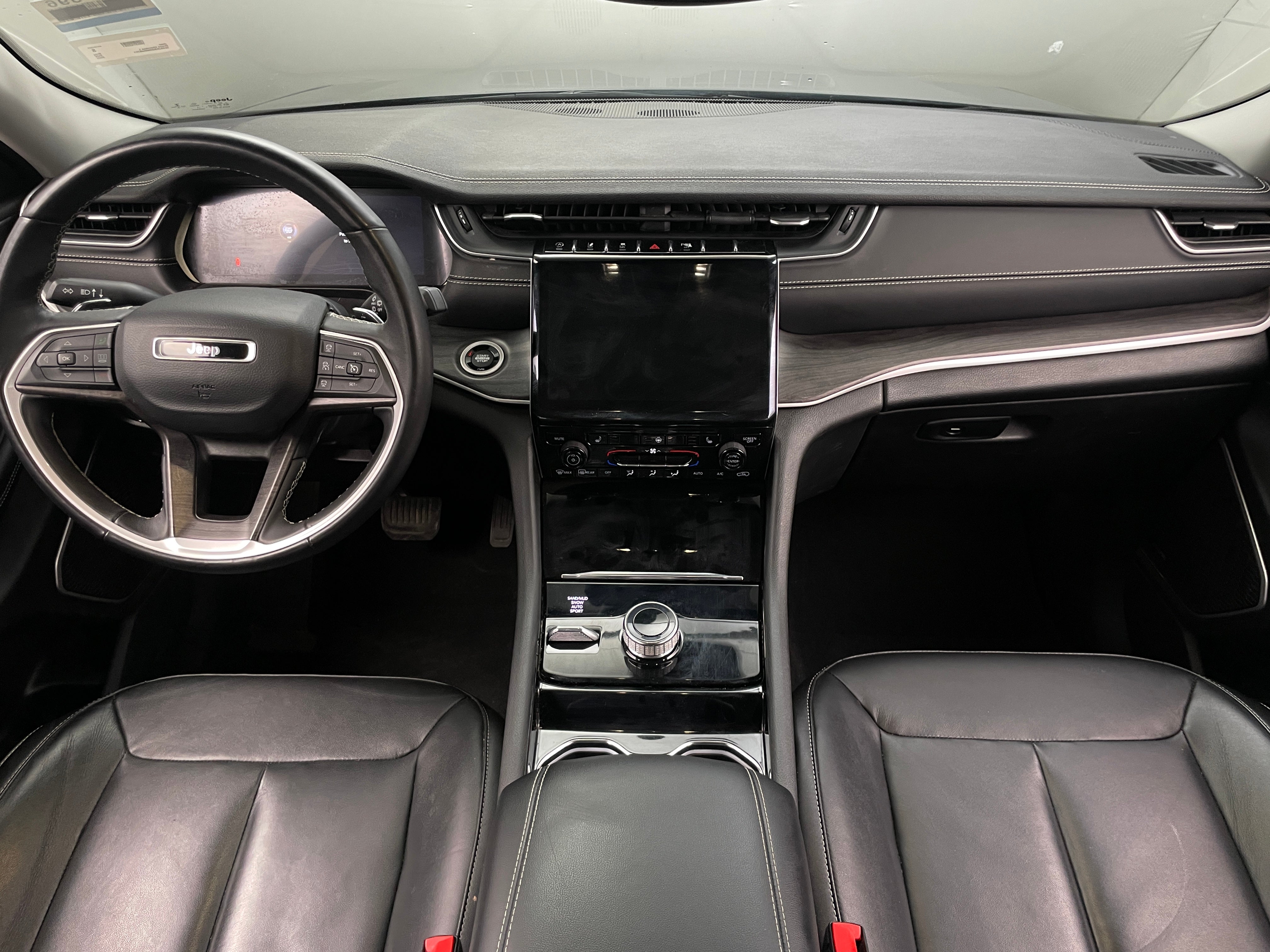 2022 Jeep Grand Cherokee L Limited Edition 2