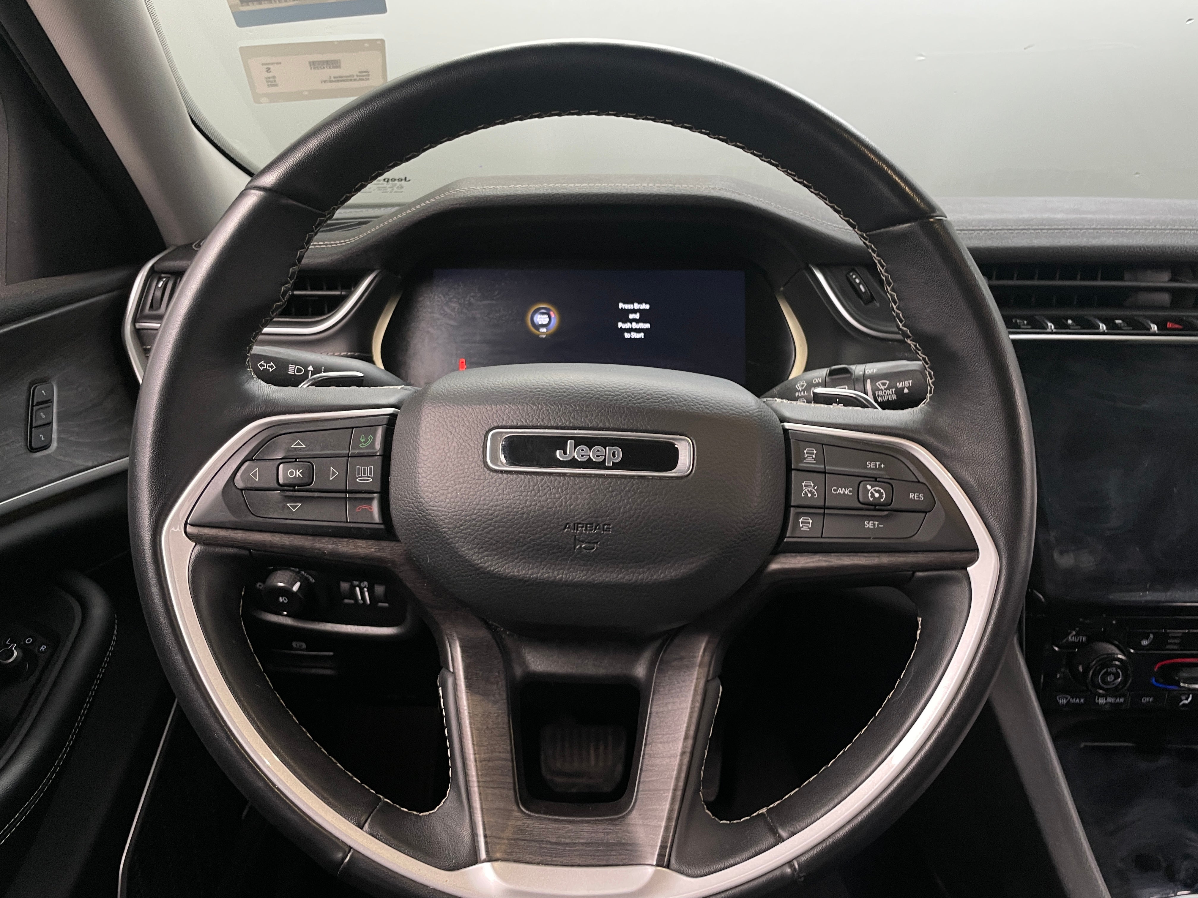 2022 Jeep Grand Cherokee L Limited Edition 4