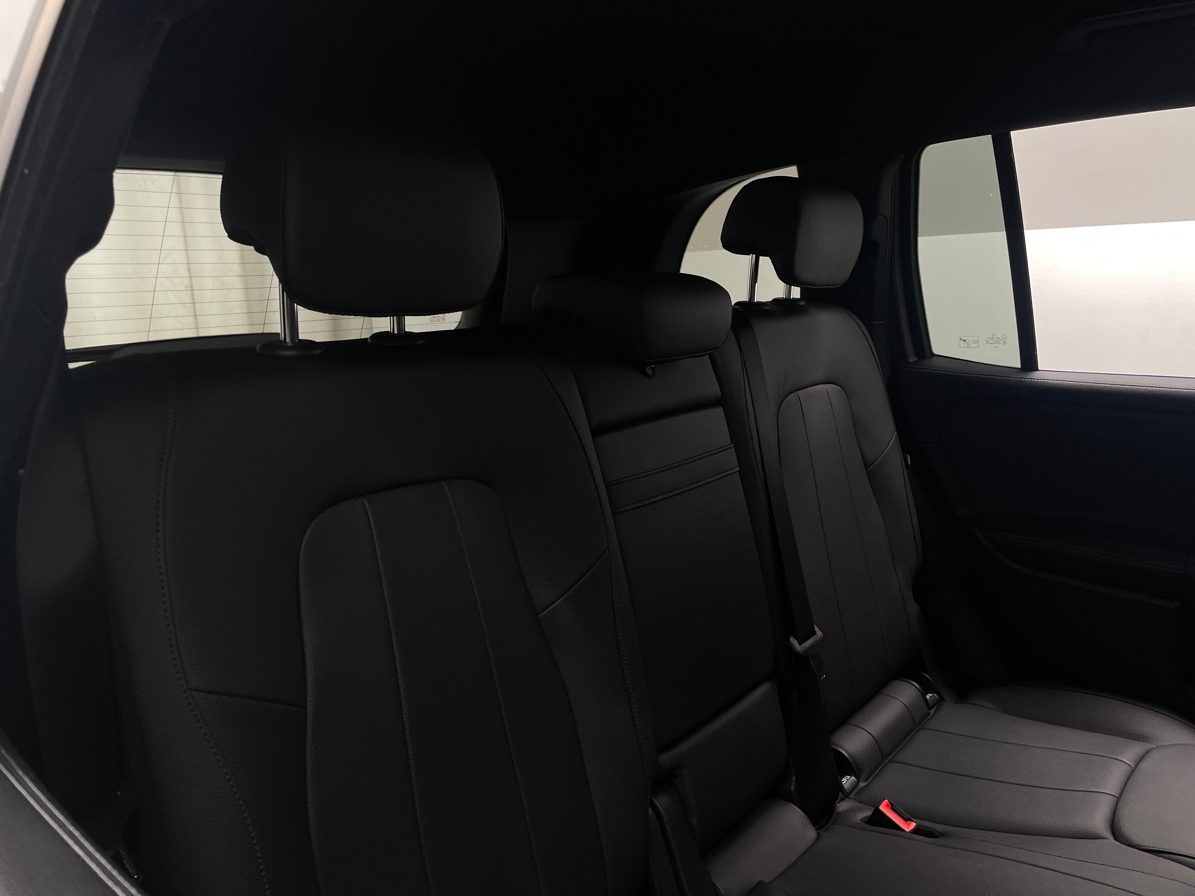 Thumbnail: 2021 Mercedes-Benz GLB - 5