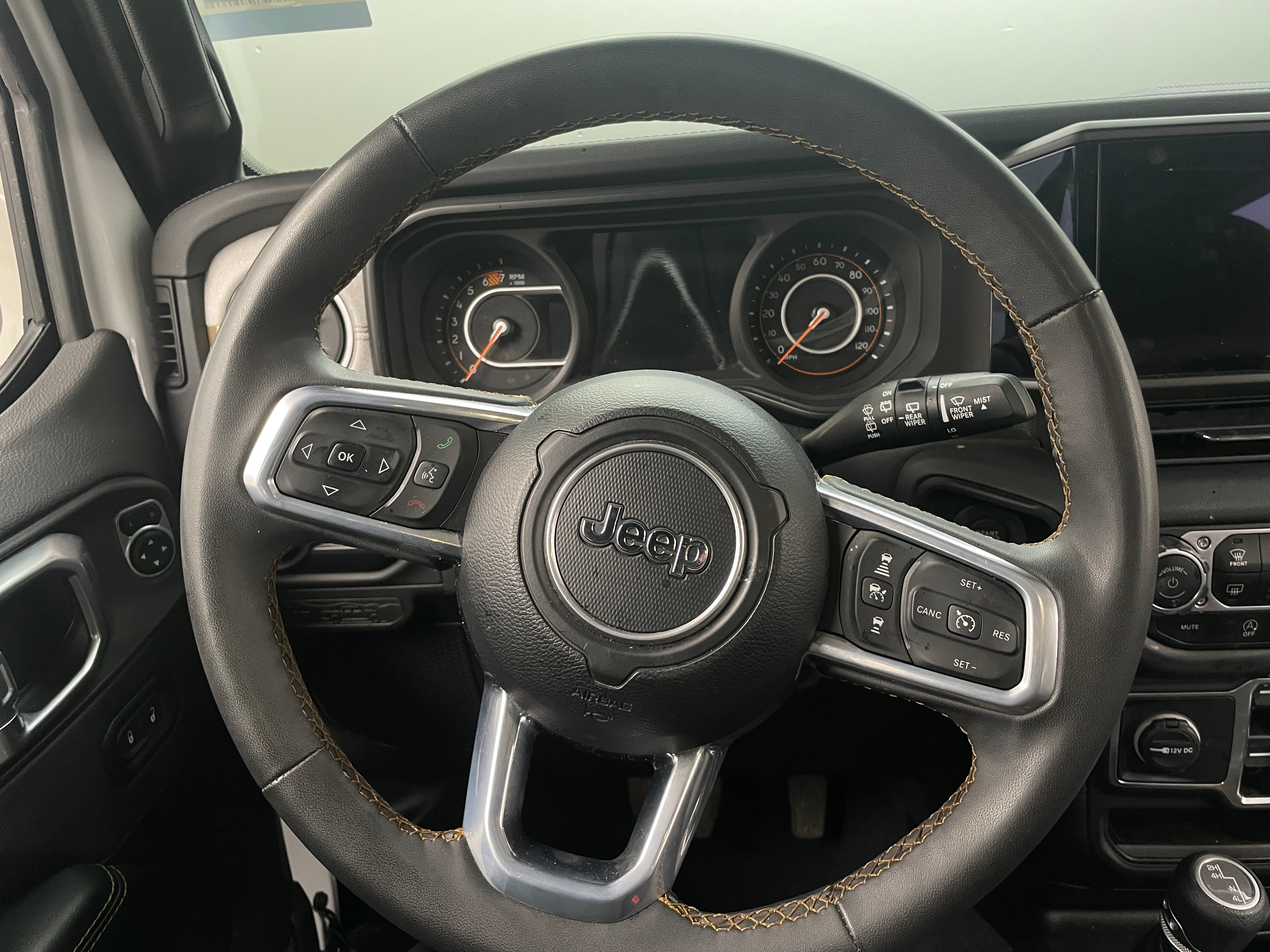 2024 Jeep Wrangler Sahara 5