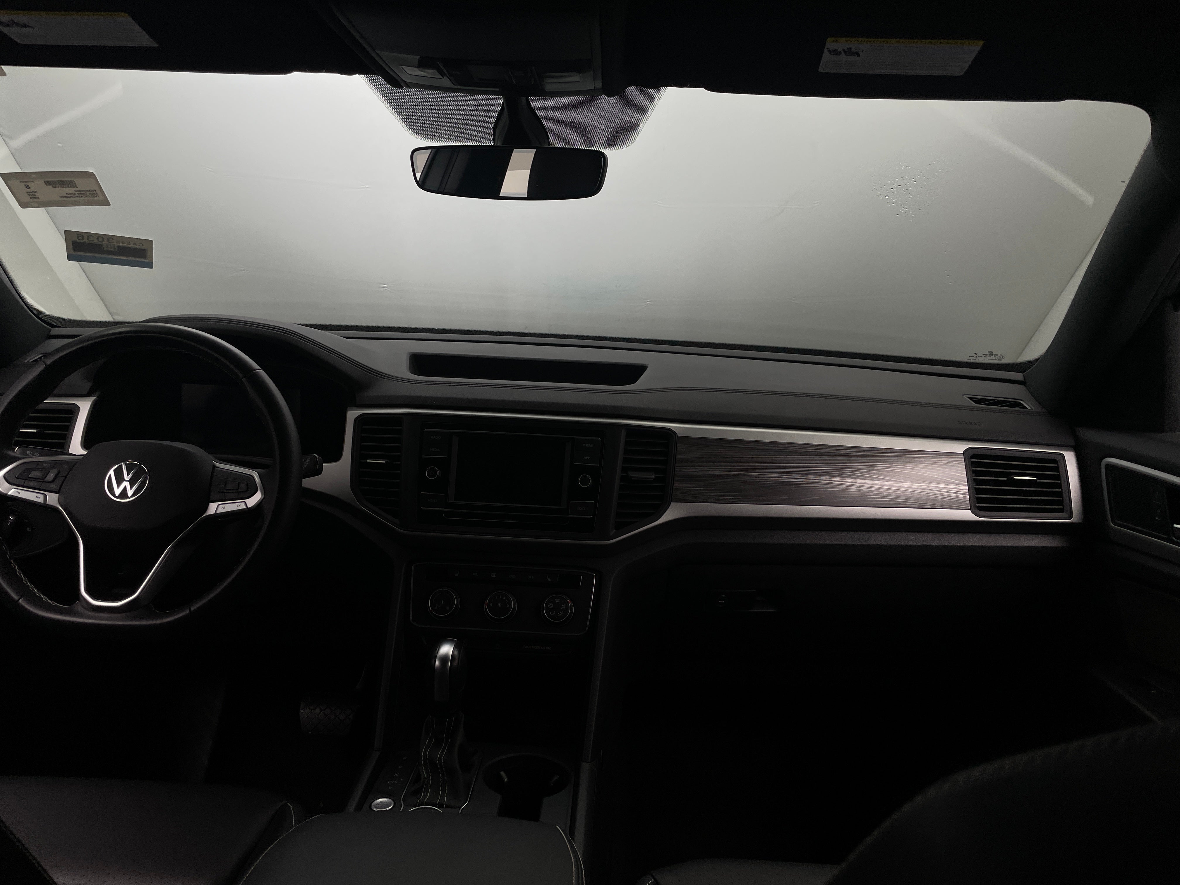 2023 Volkswagen Atlas SE 2