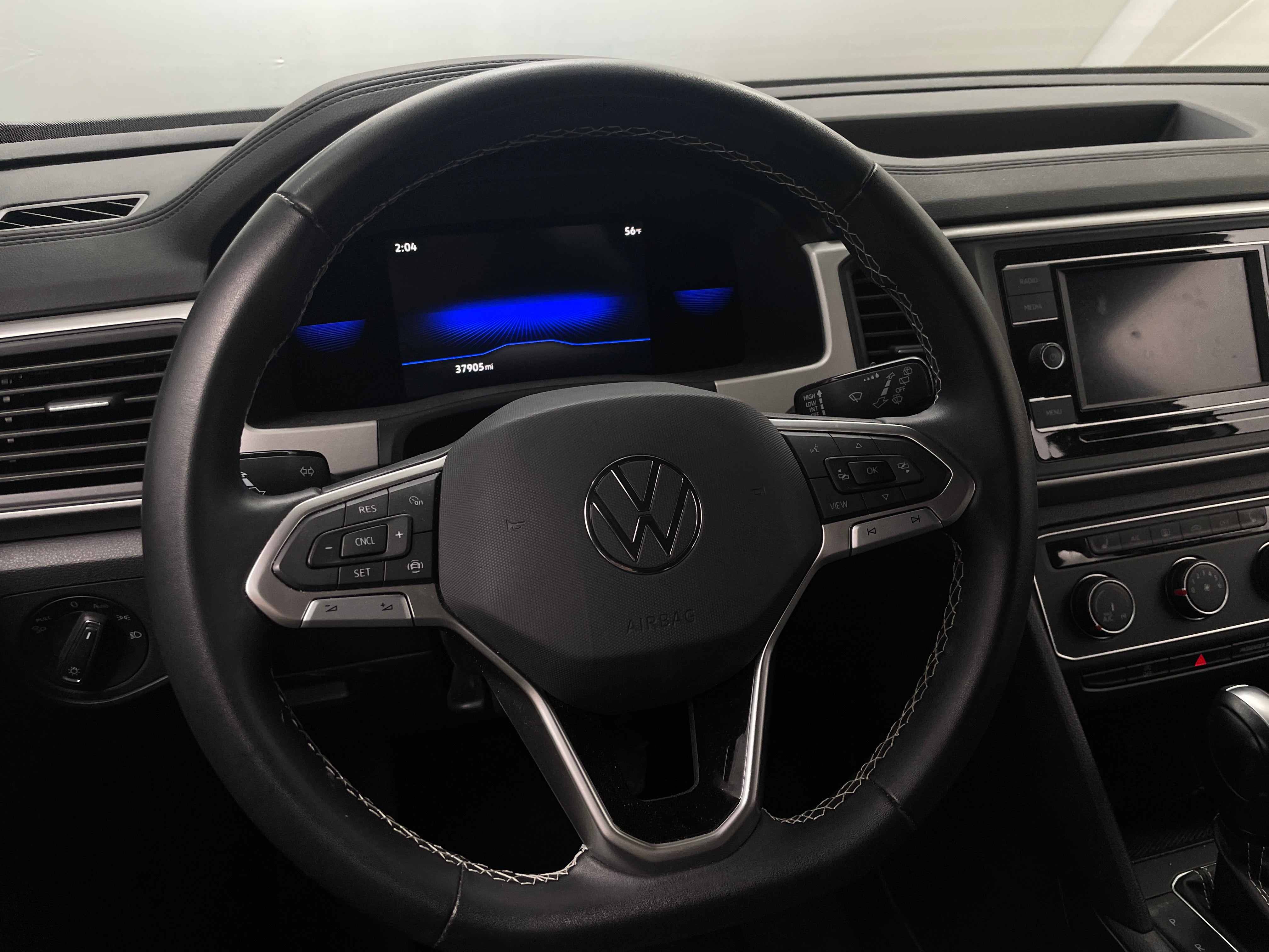 2023 Volkswagen Atlas SE 4