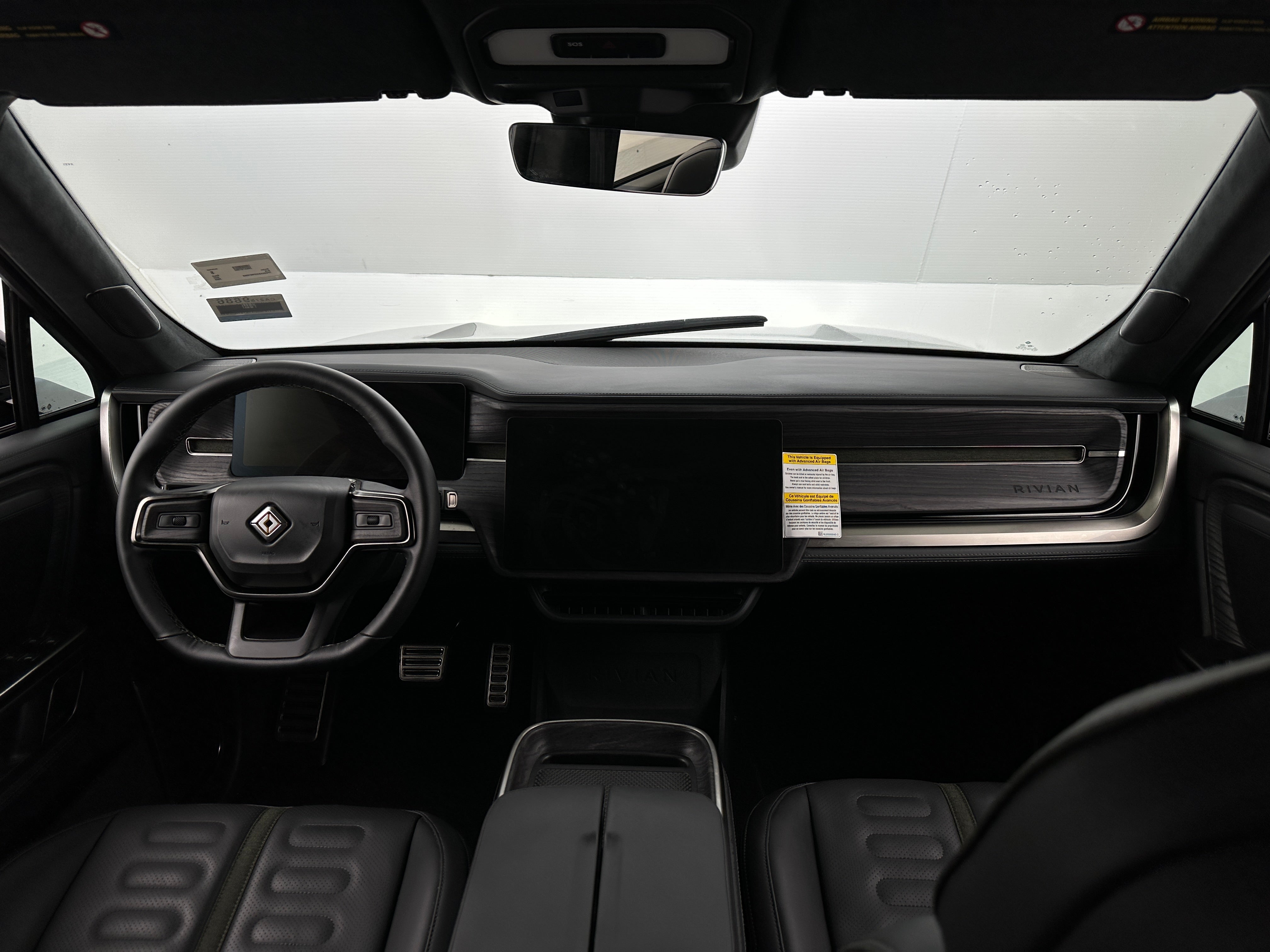 2023 Rivian R1S Adventure 2
