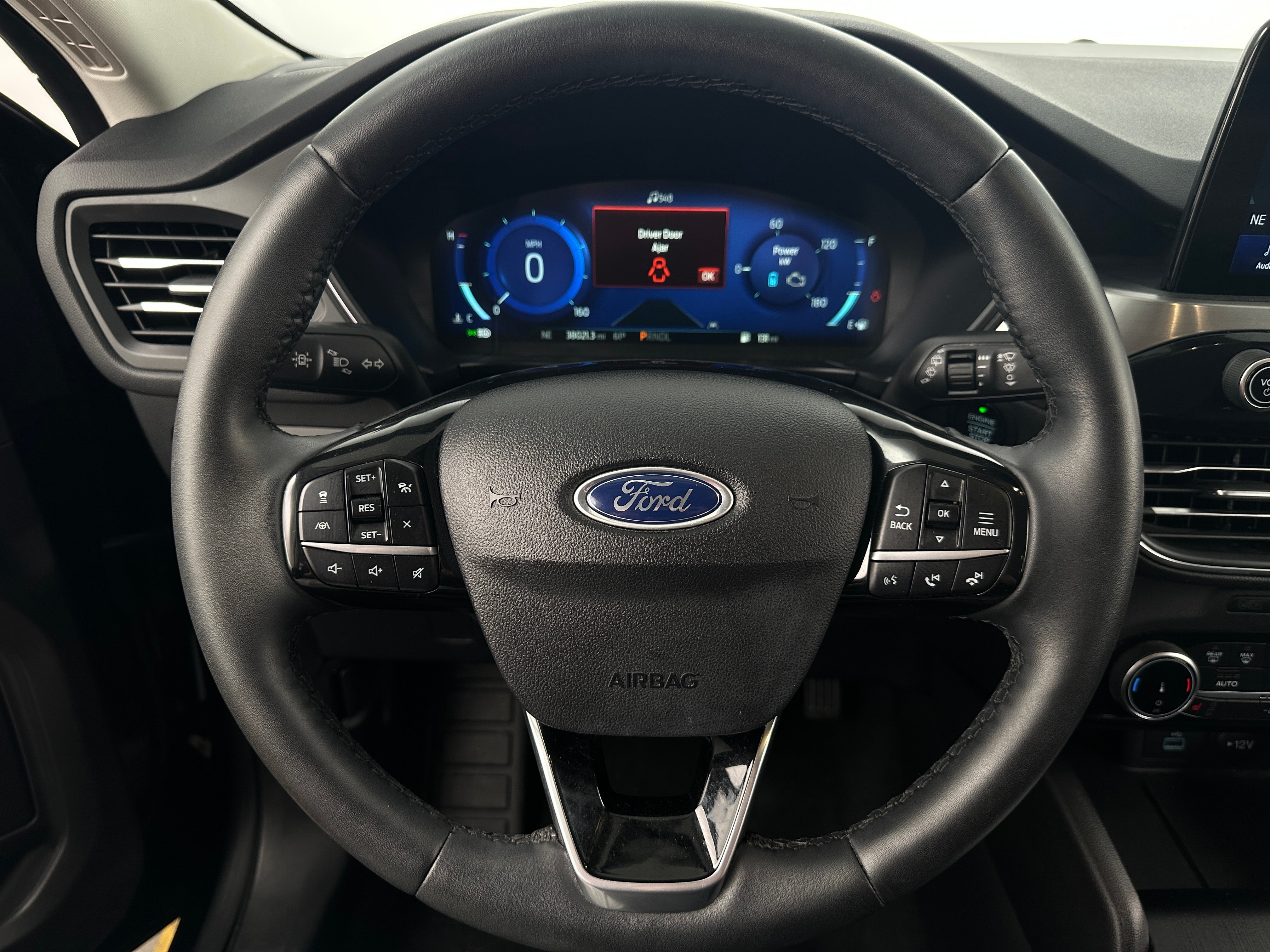 2022 Ford Escape Titanium Hybrid 4