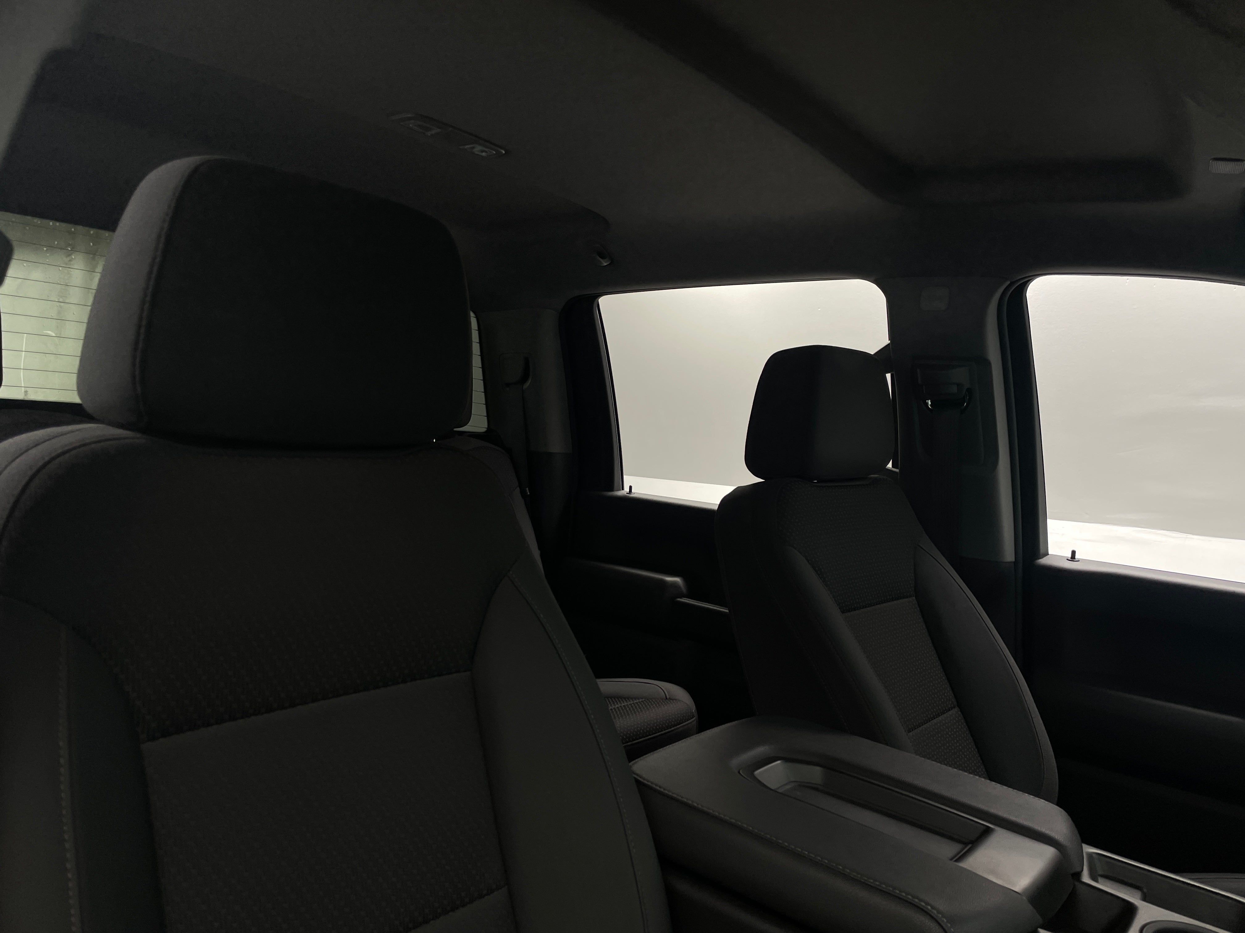 2024 GMC Sierra 2500 Pro 2