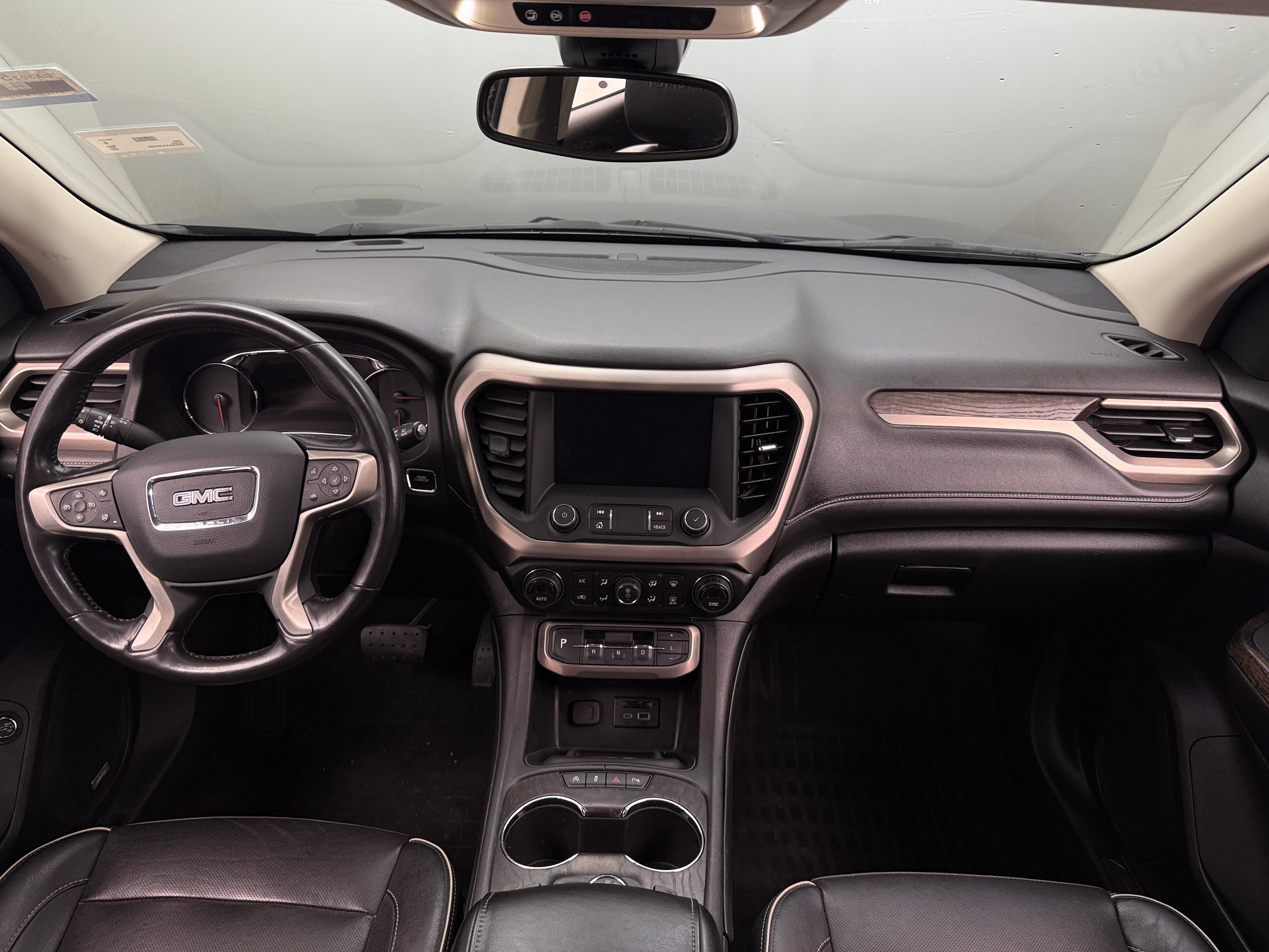 2020 GMC Acadia Denali 2