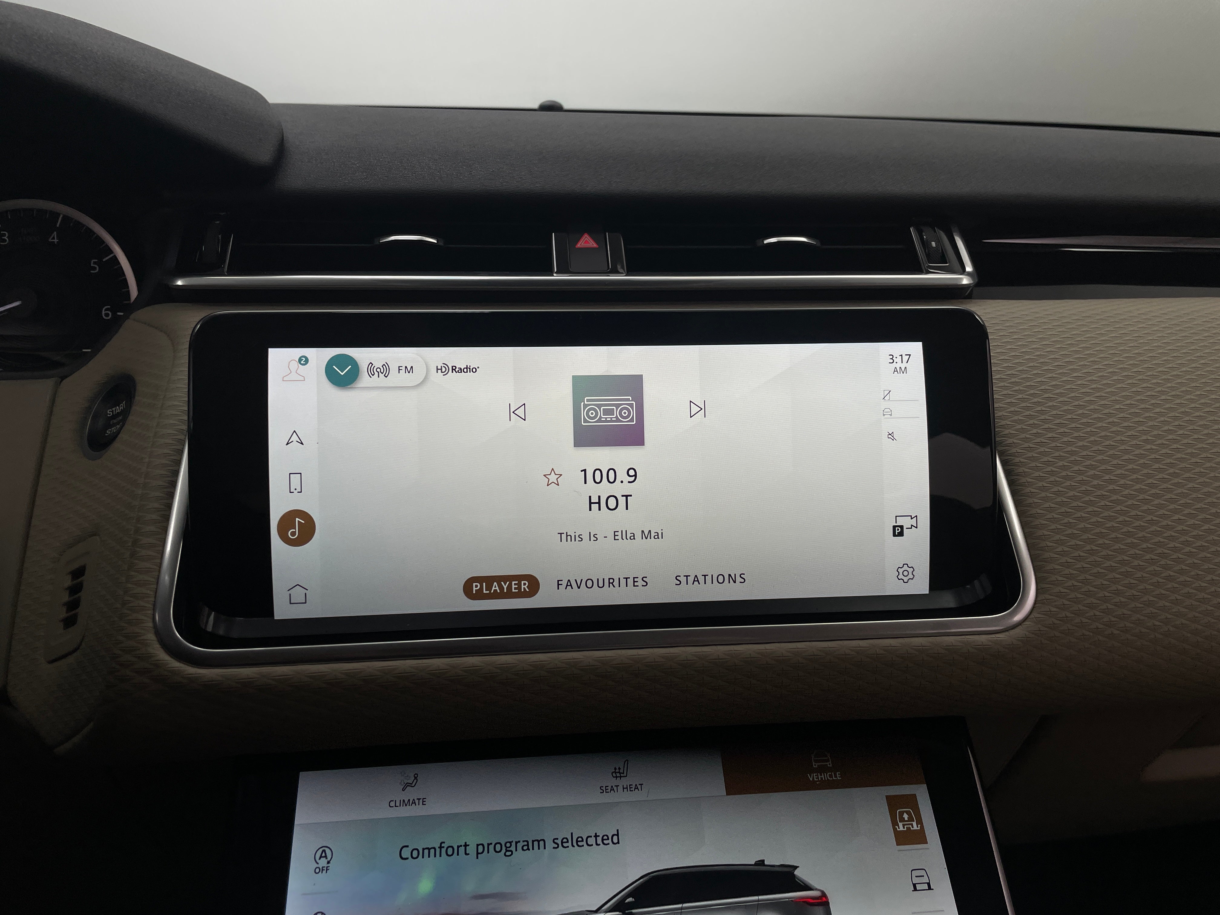 2023 Land Rover Range Rover Velar R-Dynamic S 3