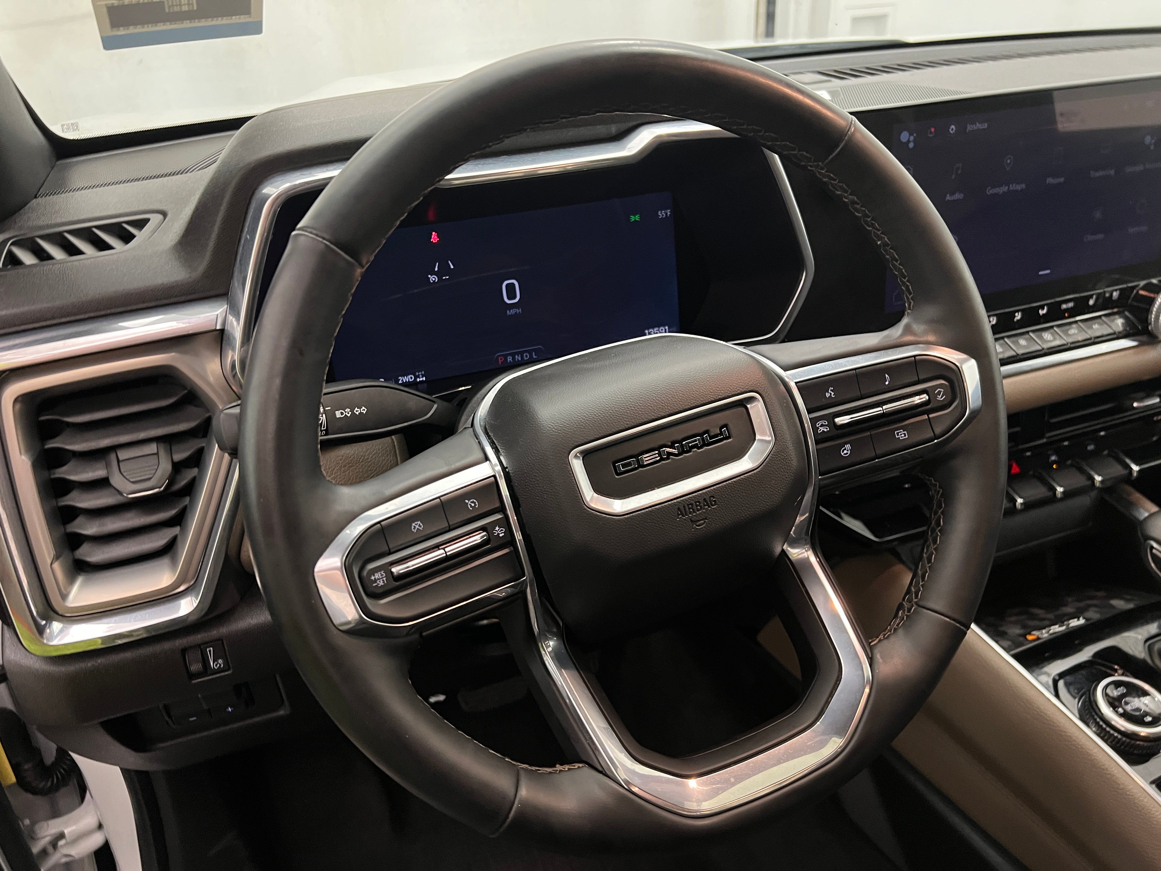 2023 GMC Canyon Denali 5