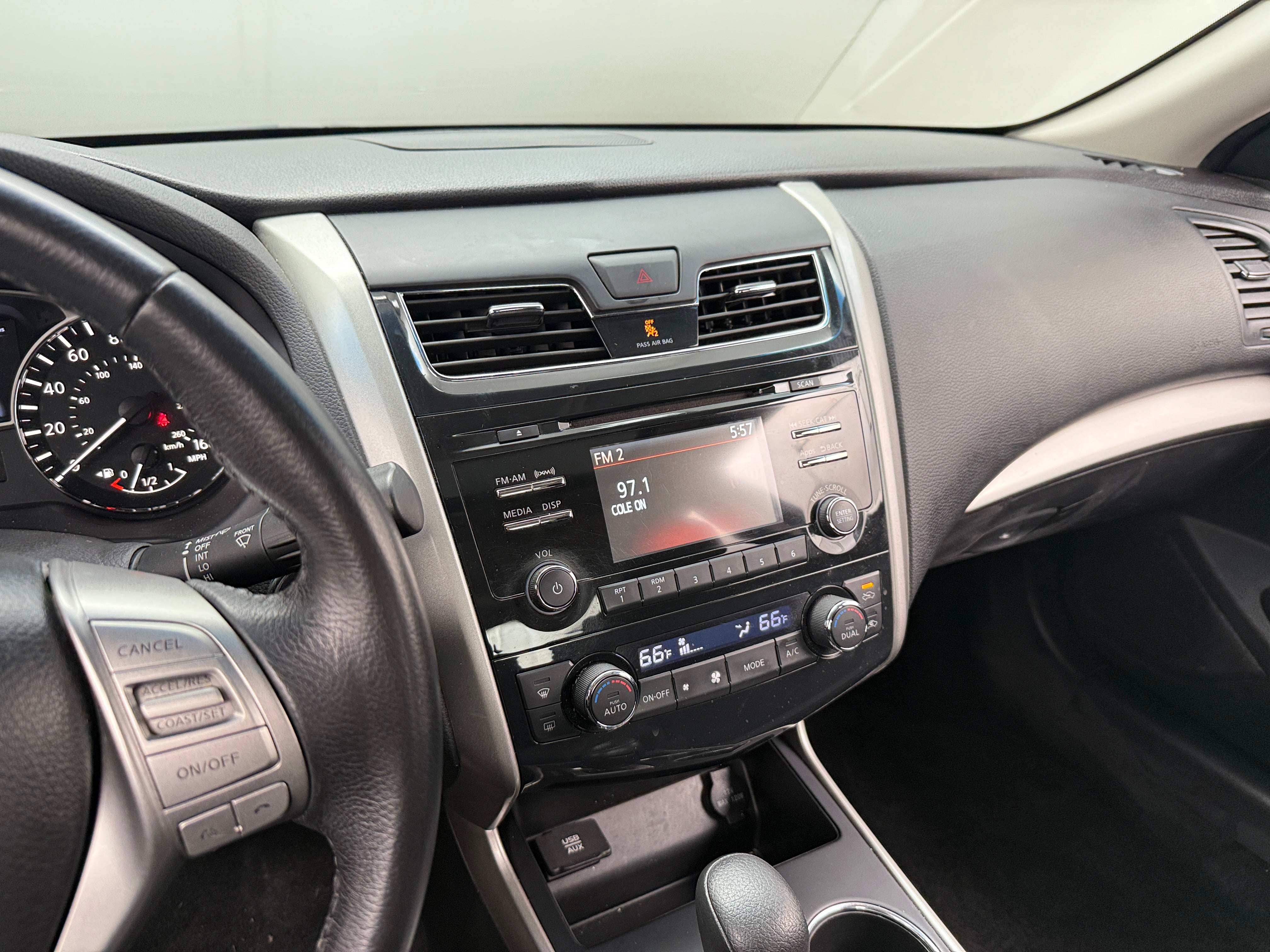2015 Nissan Altima SV 4