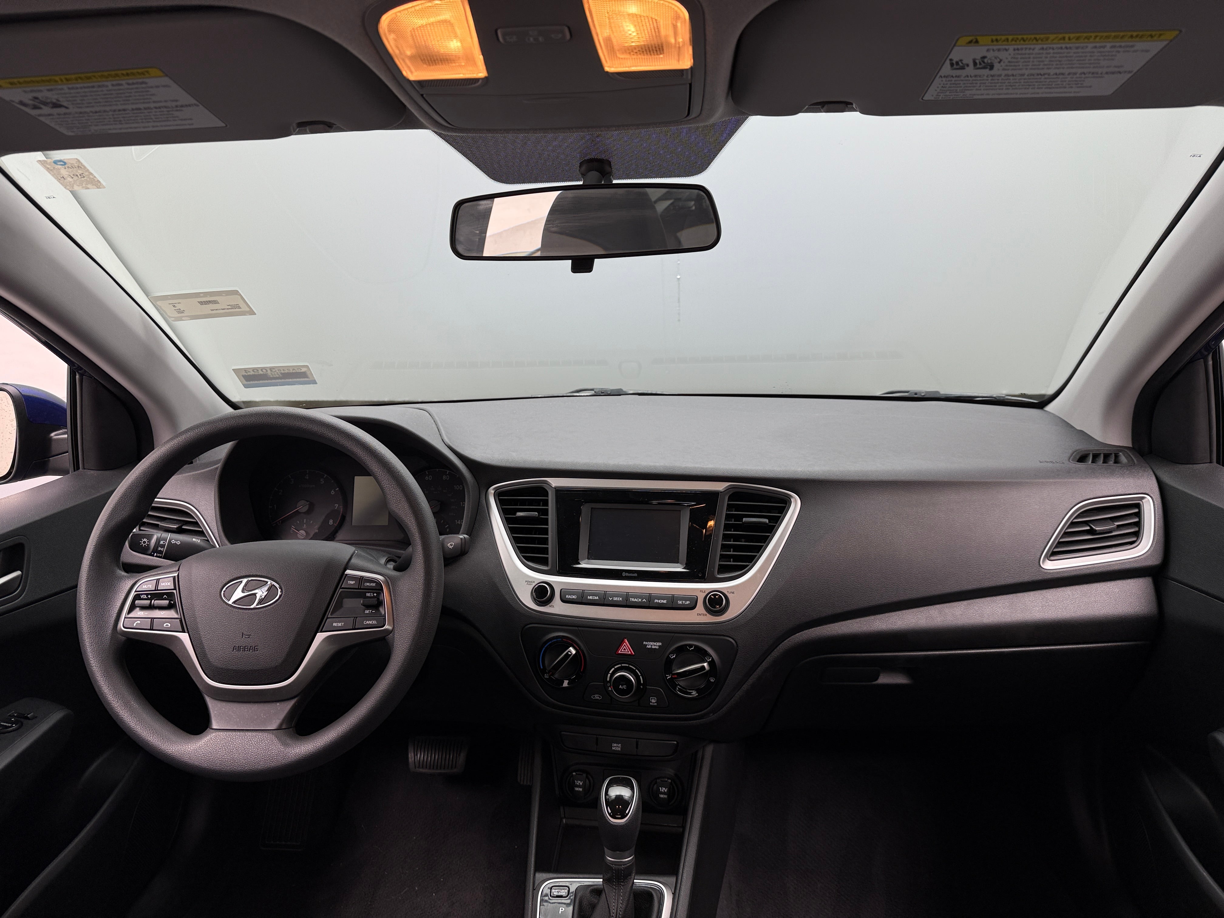 2022 Hyundai Accent SE 3