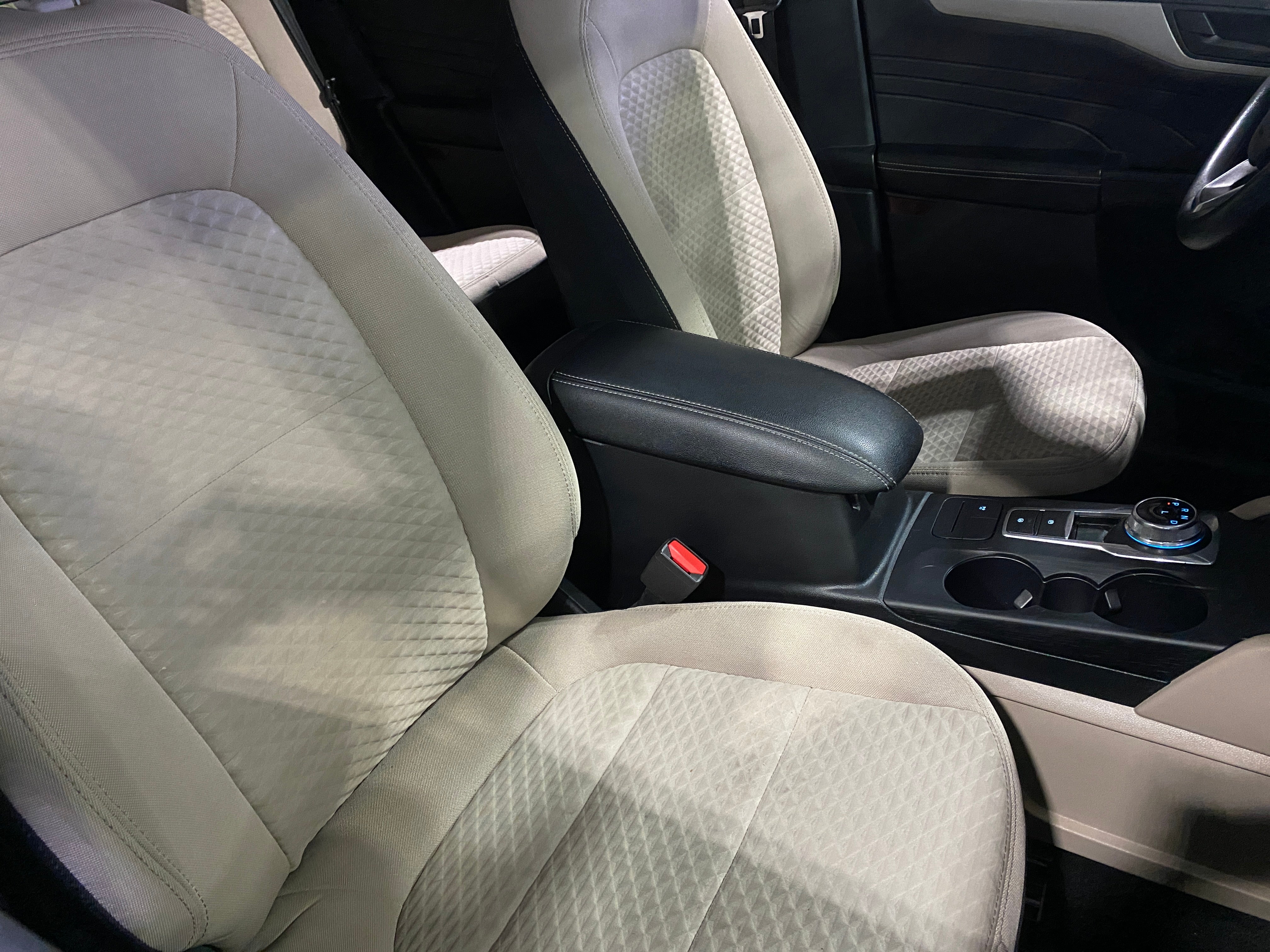 2022 Ford Escape SE Sport Hybrid 2