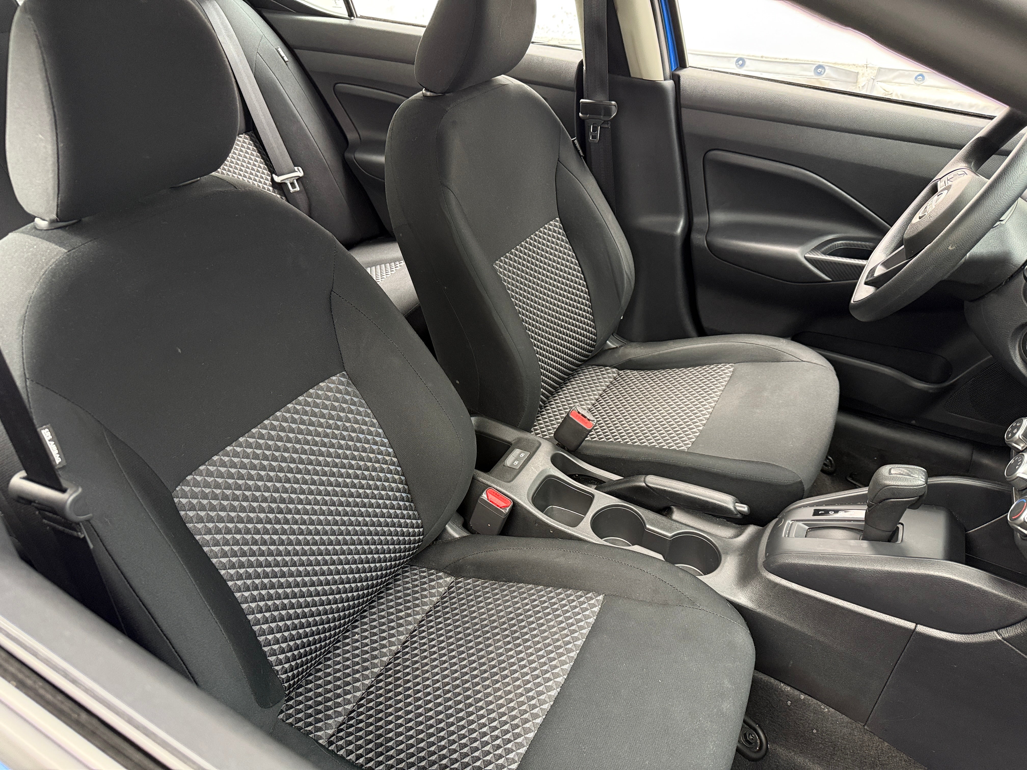 2023 Nissan Versa S 2