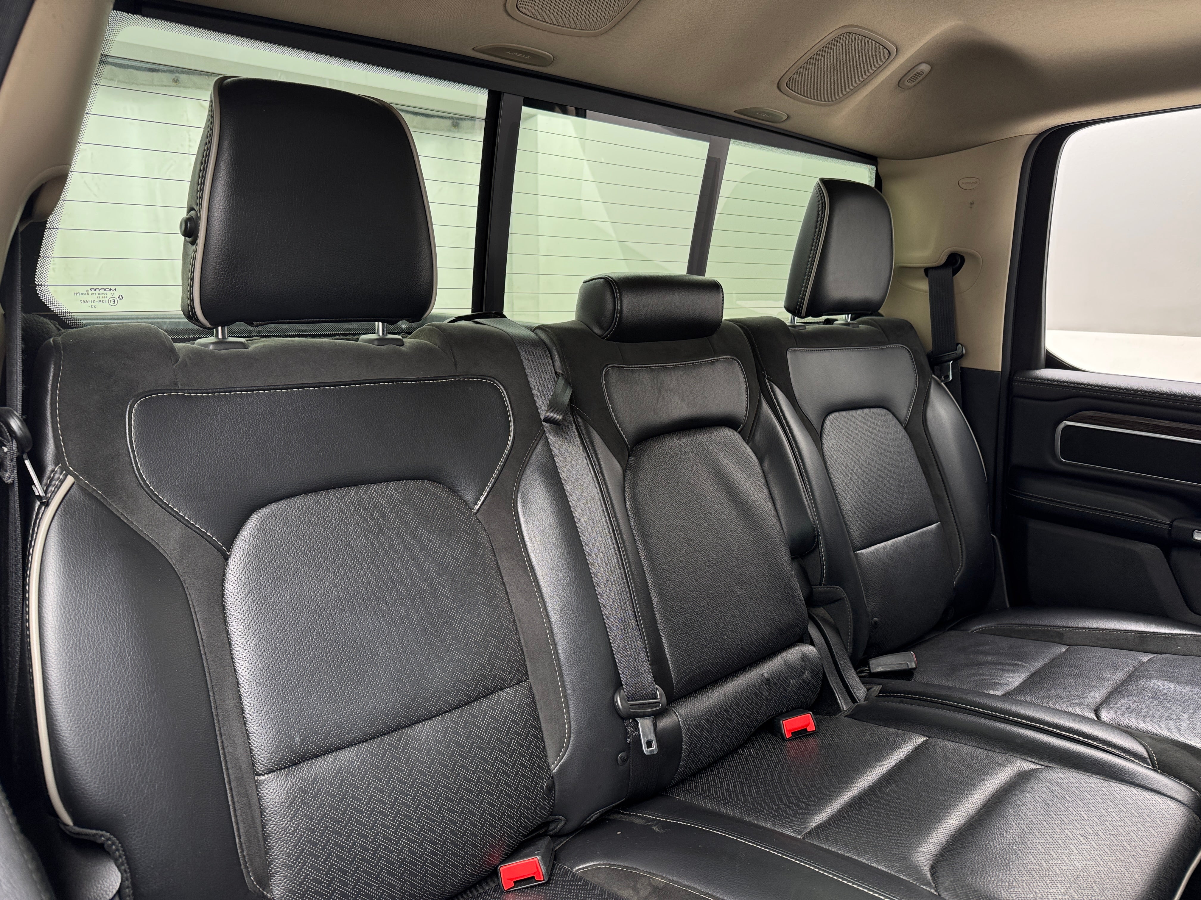 2019 RAM 1500 Laramie 5
