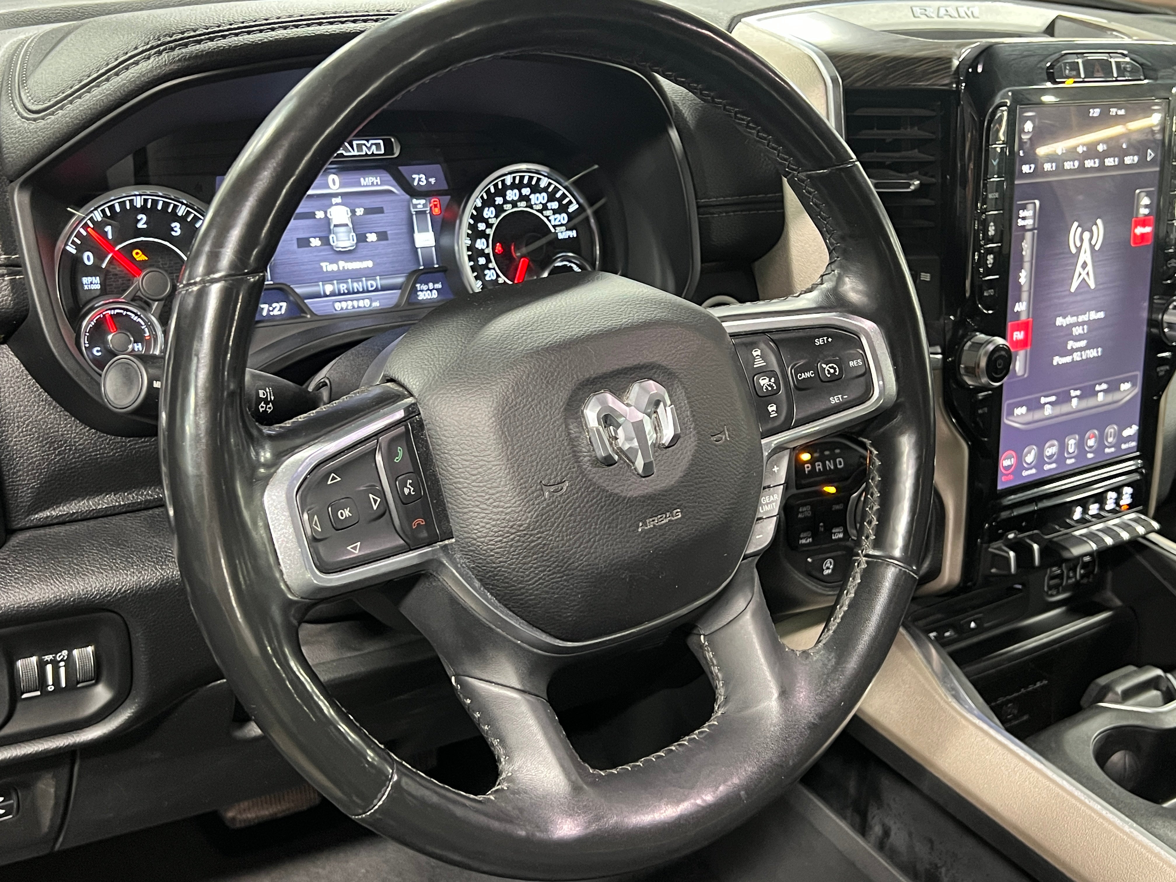 2019 RAM 1500 Laramie 4