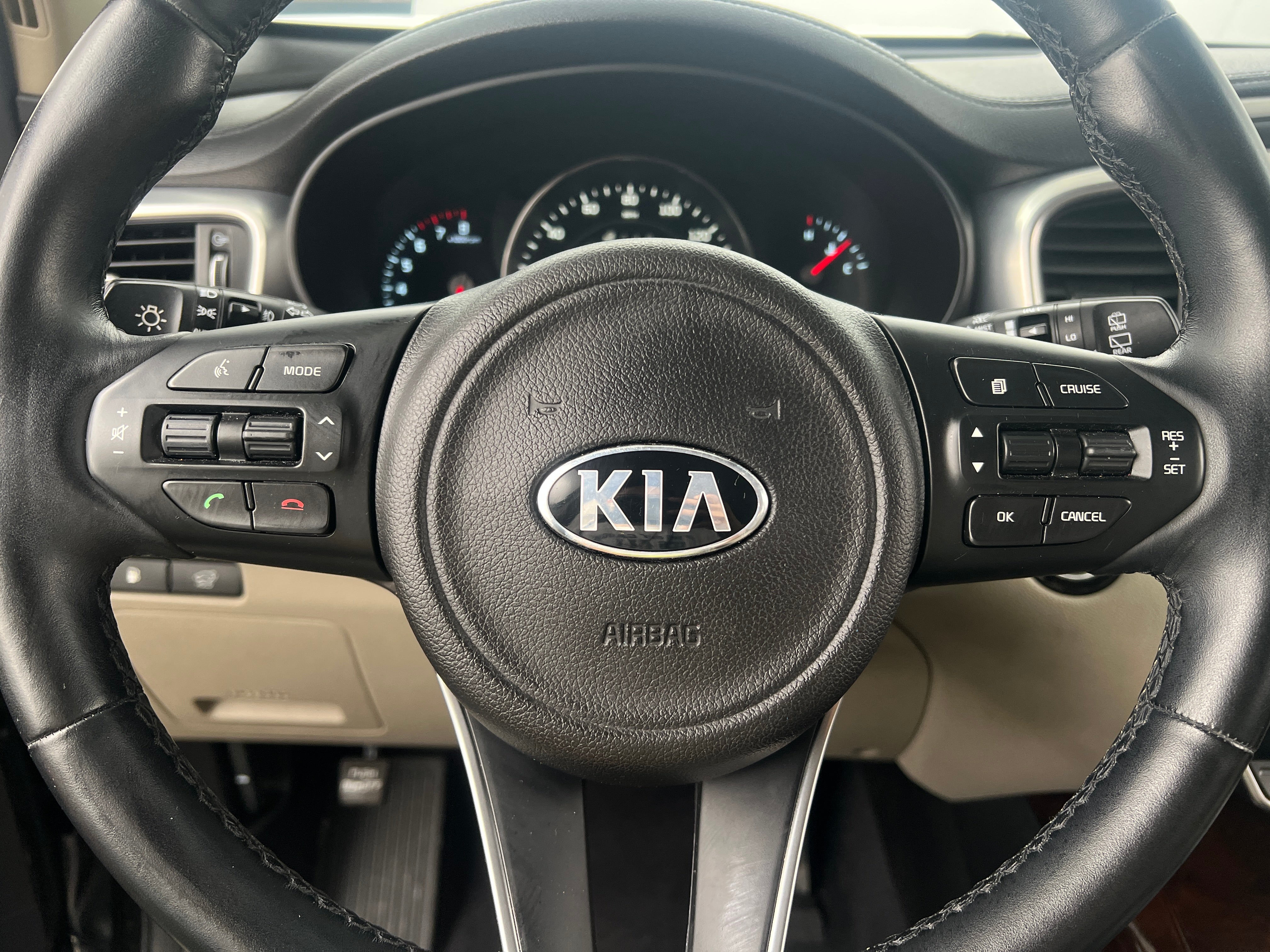 2016 Kia Sorento EX 4