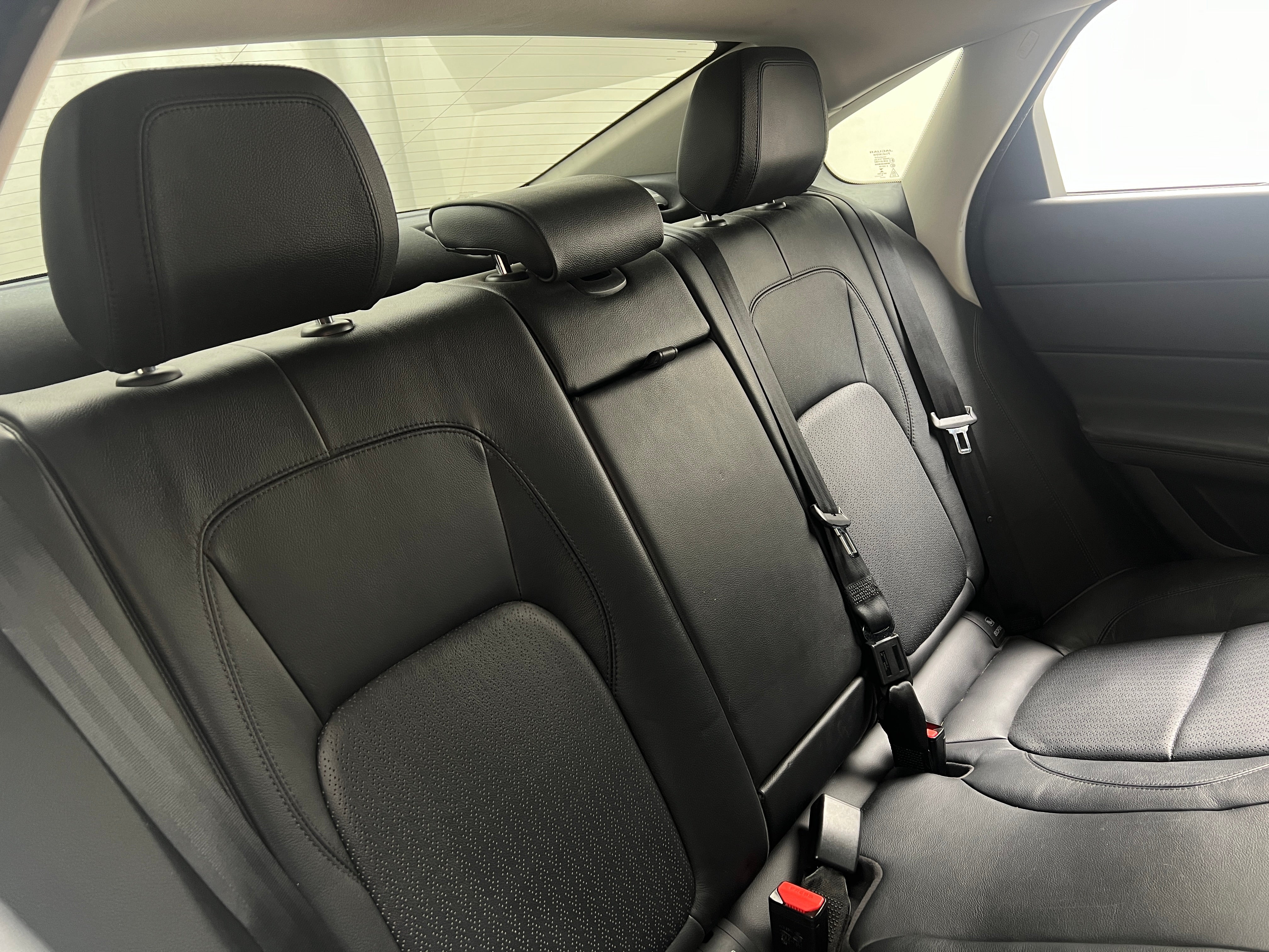 2016 Jaguar XF Prestige 5